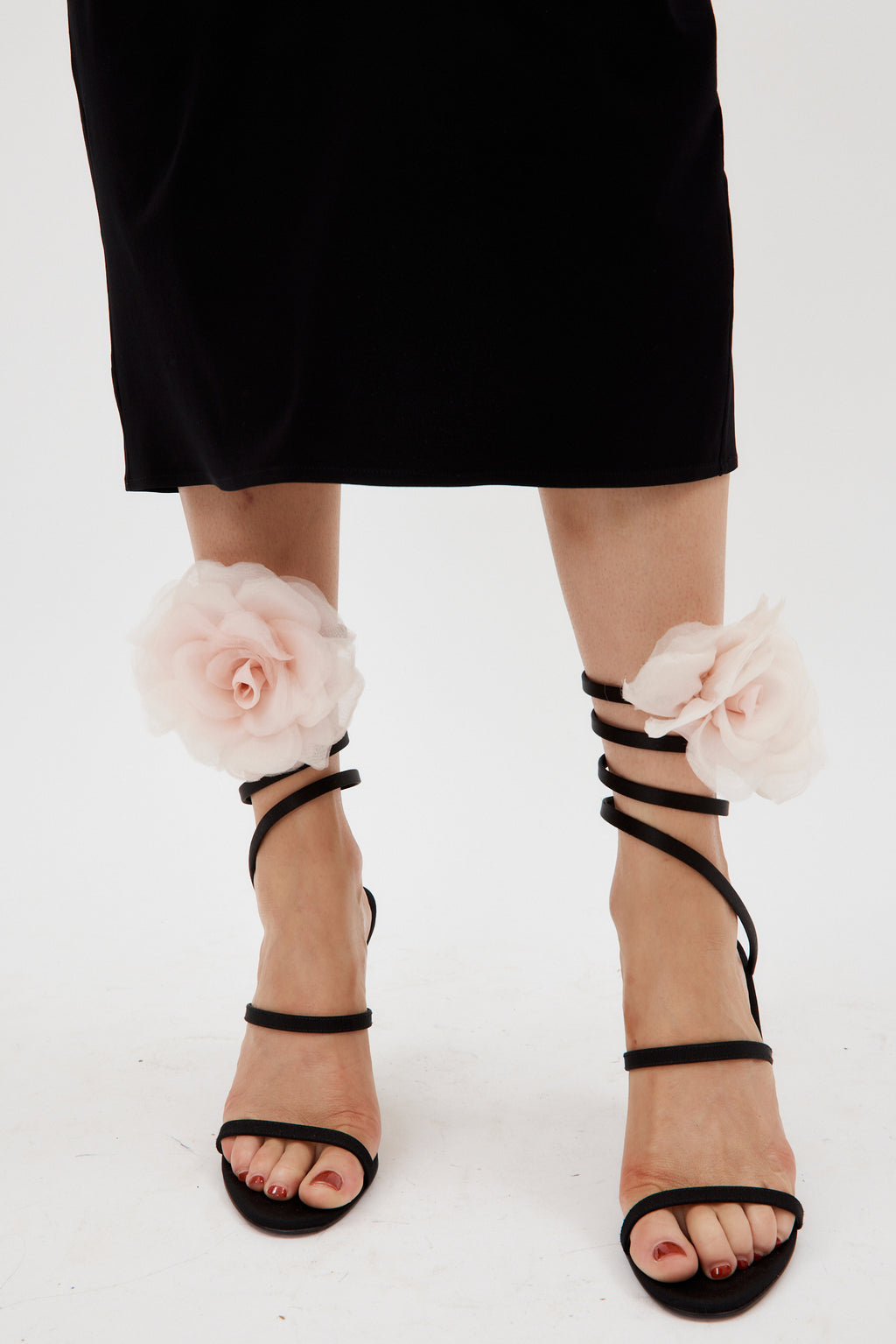 Oversized Pink Flower Spiral Black Sandals