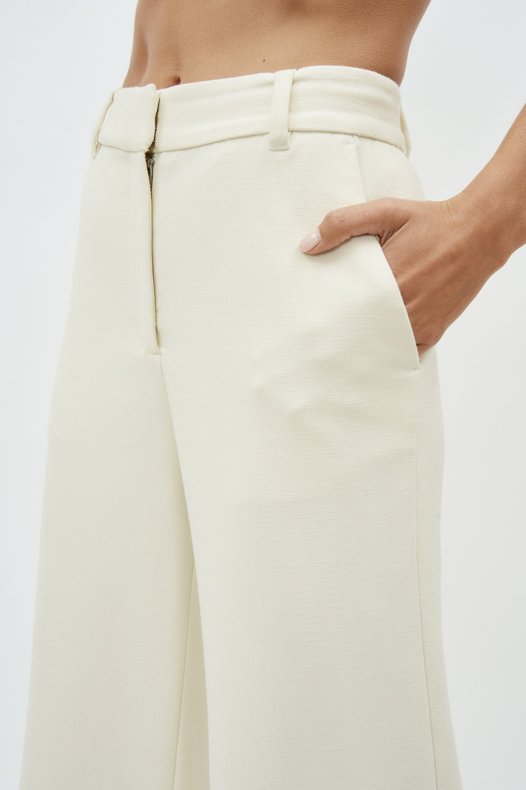 Miki Cropped White Pant