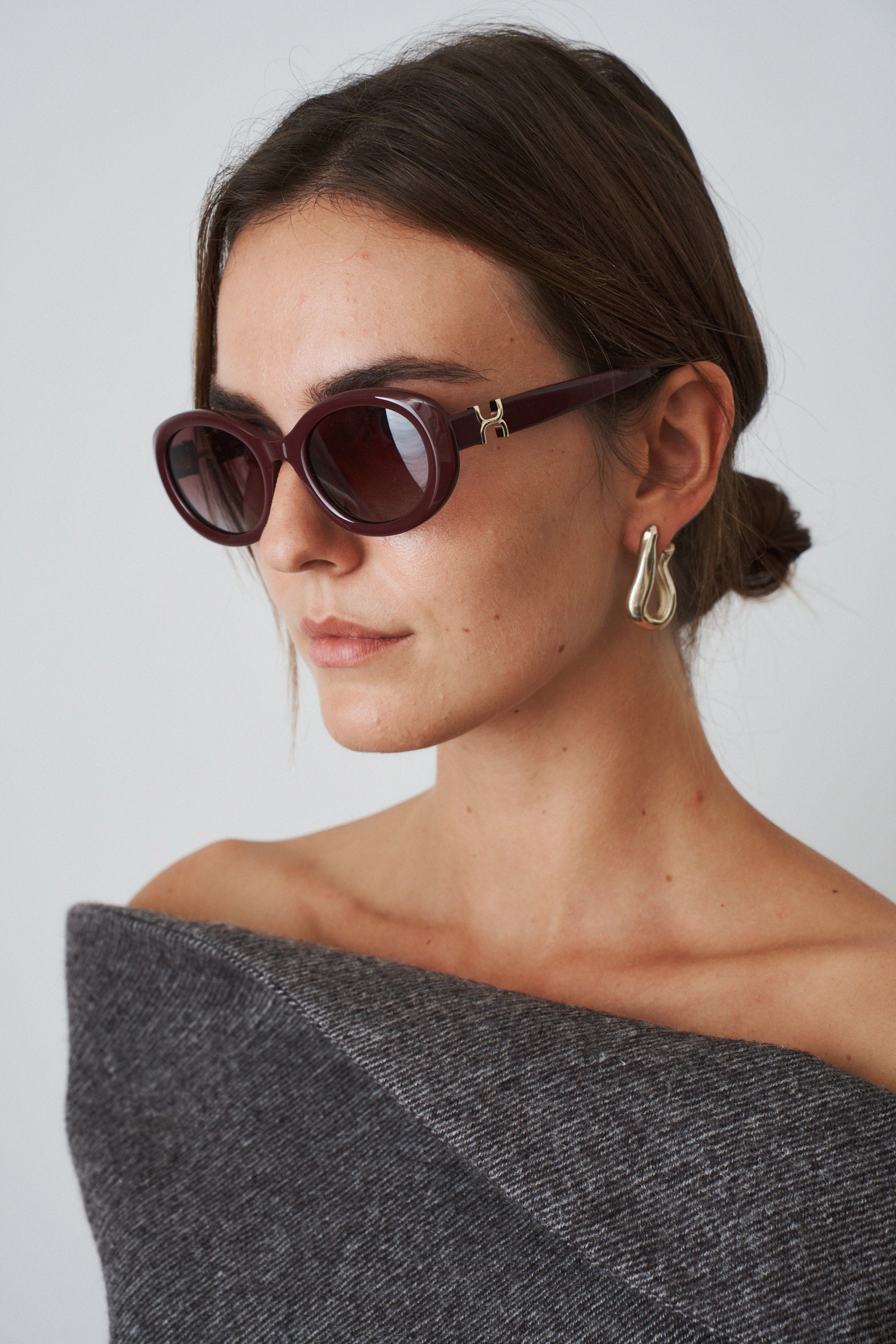 Plum Oval Sunglasses