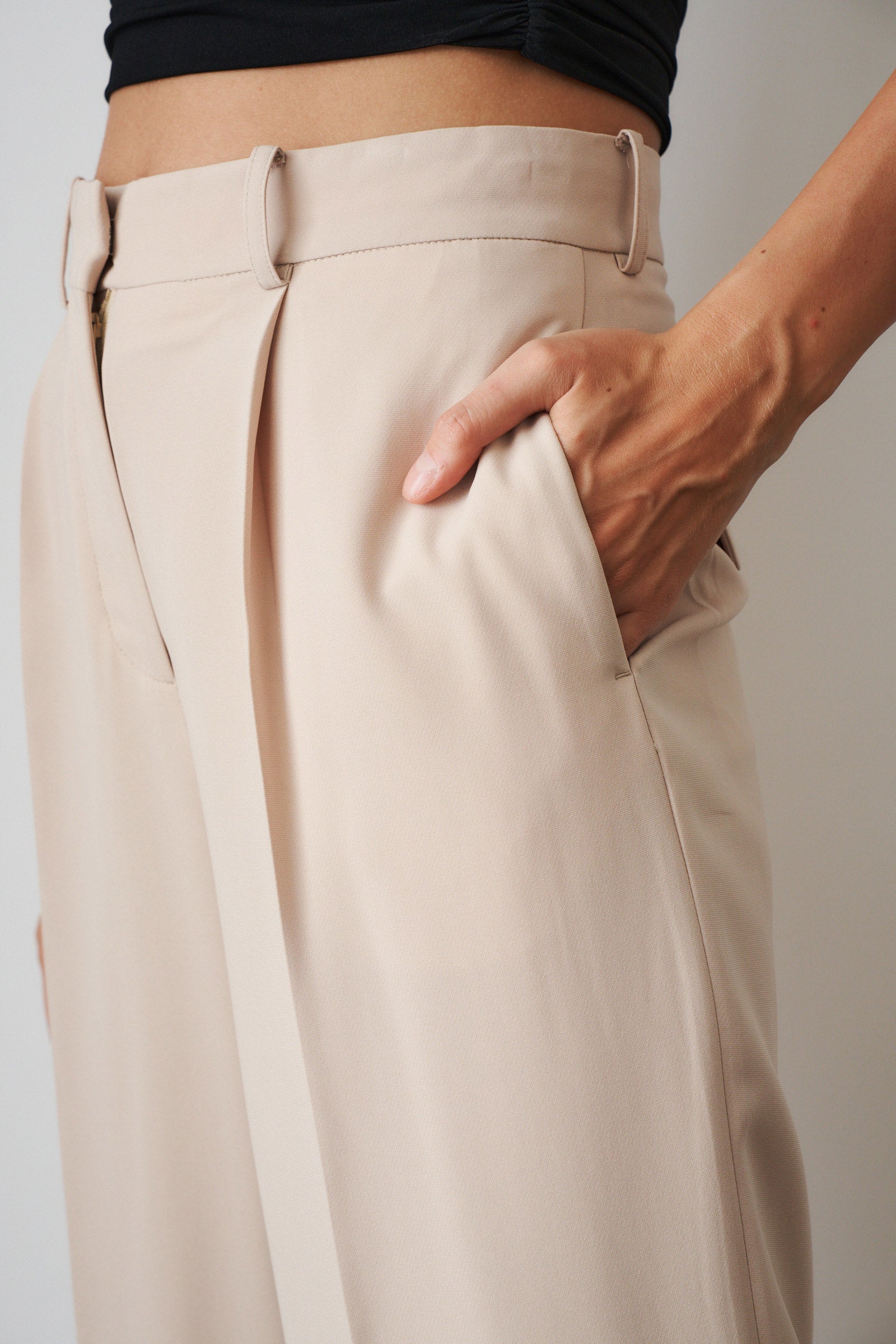 Soli Trouser