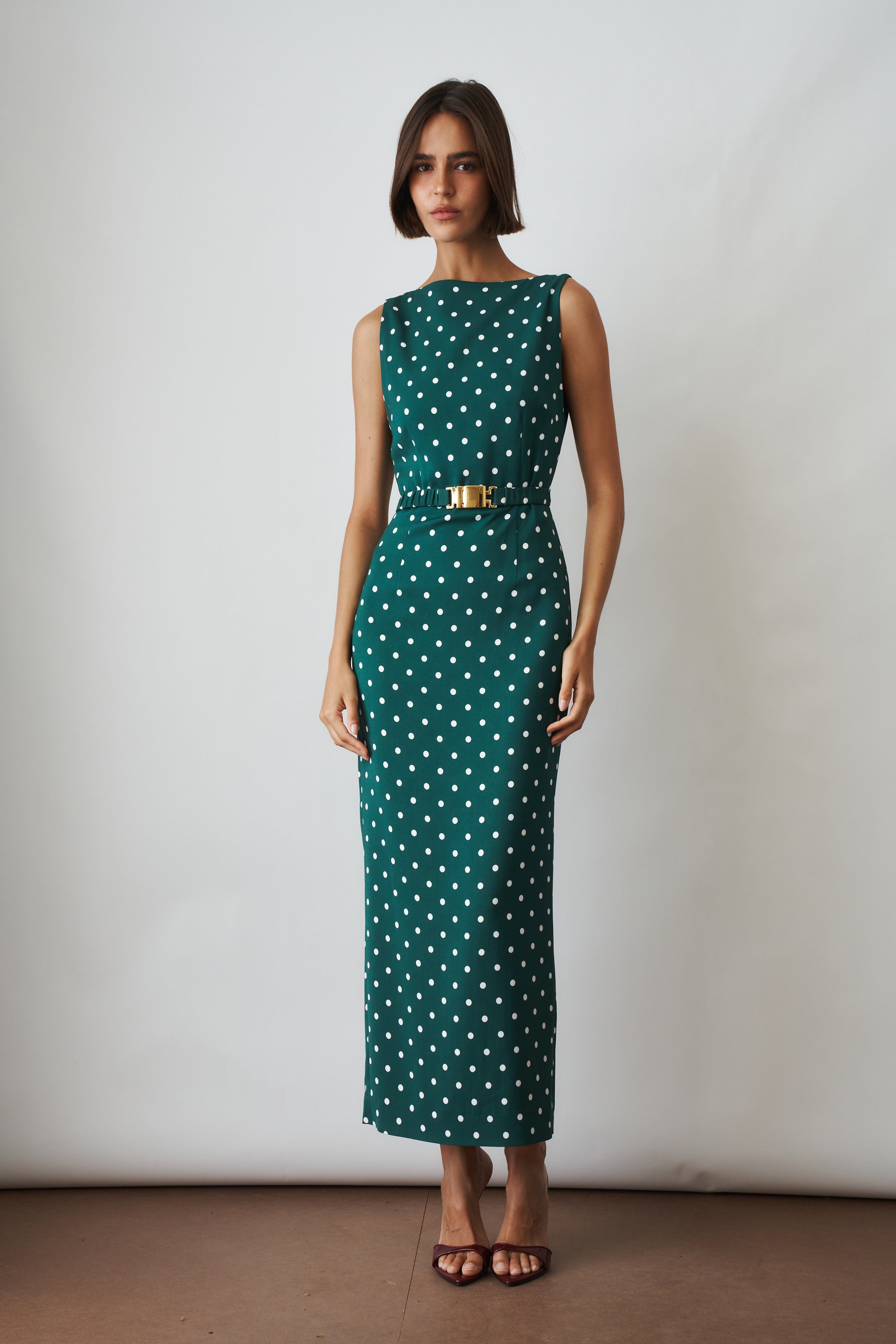 Long Dress with Straight Neckline in Green