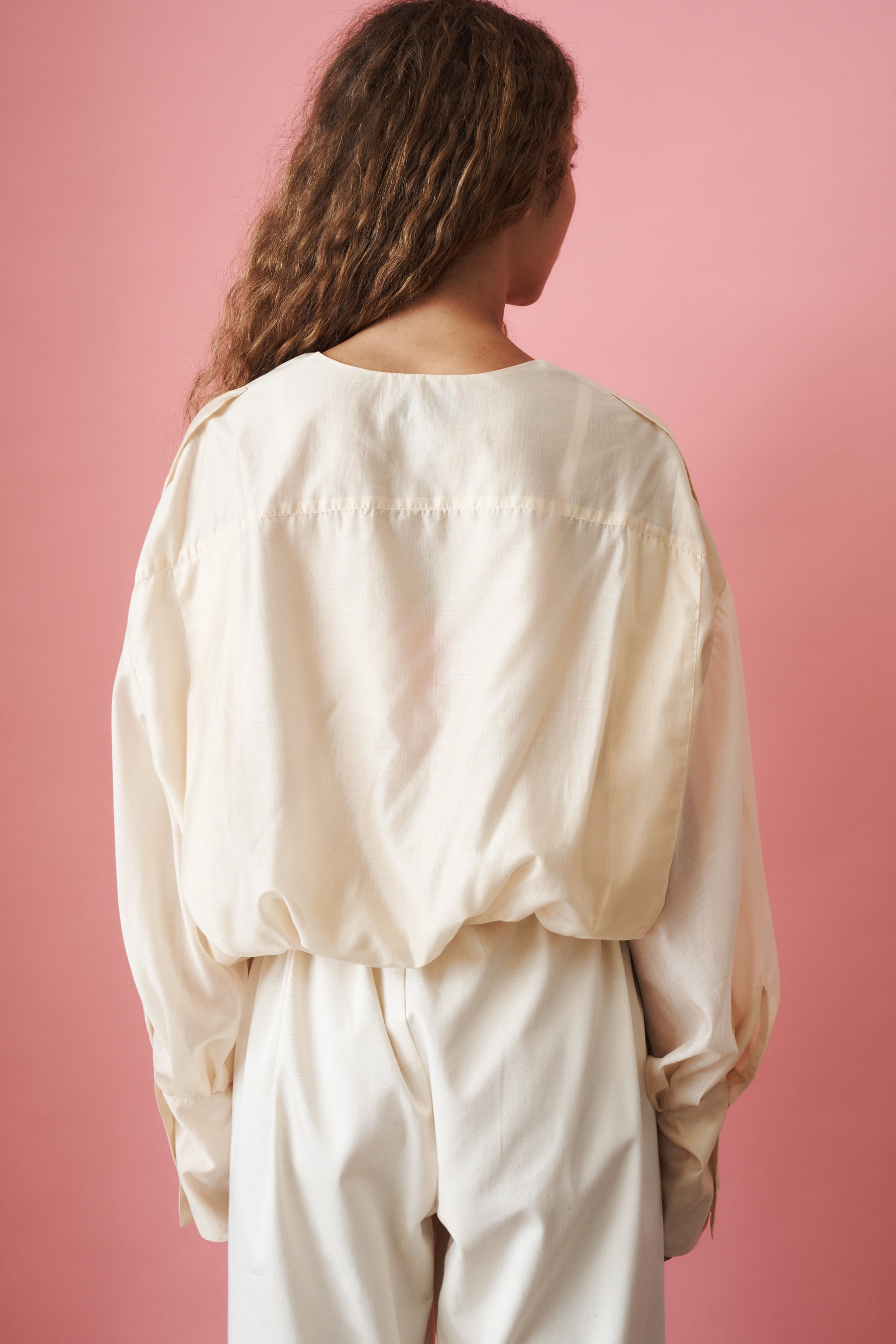 Diana Pleat Overshirt Cream - DÉSORDRE