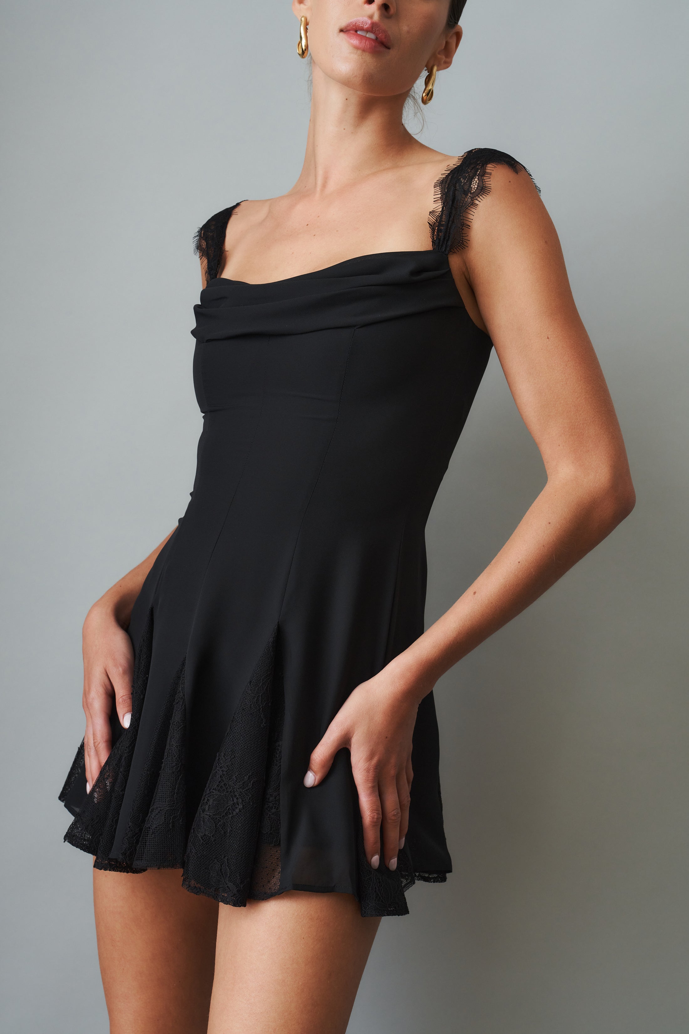 Elizabeth Black Lace Mini Dress - DÉSORDRE