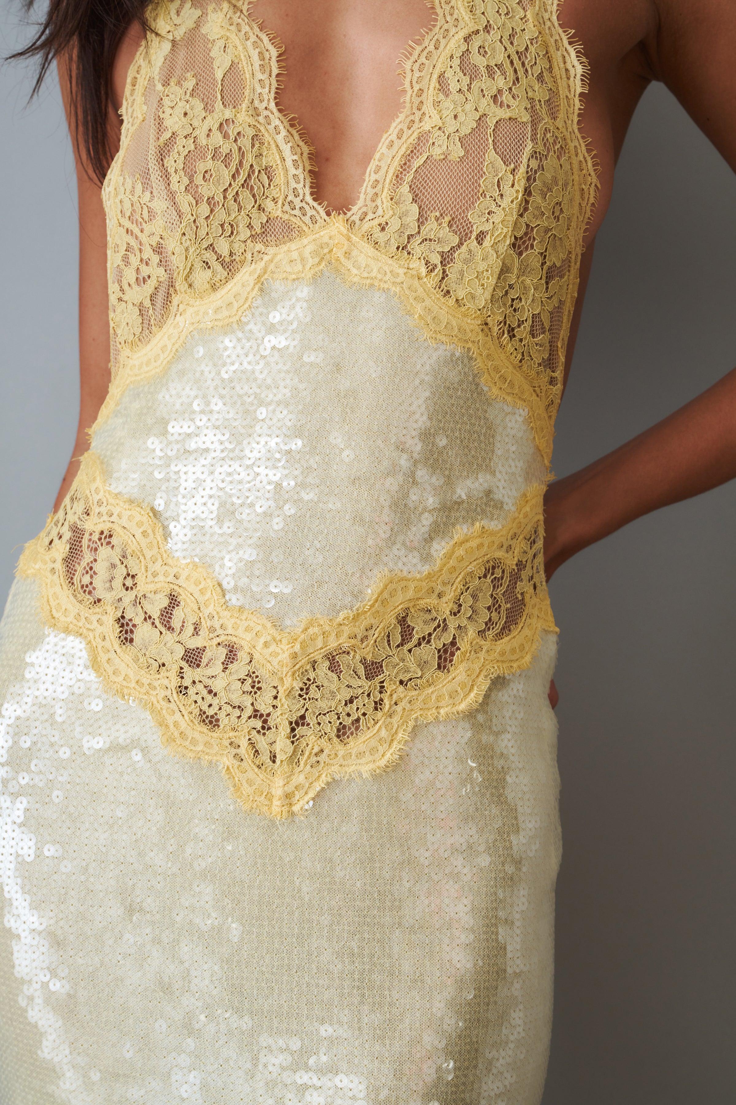 Vicky Sequin Lace Dress - DÉSORDRE