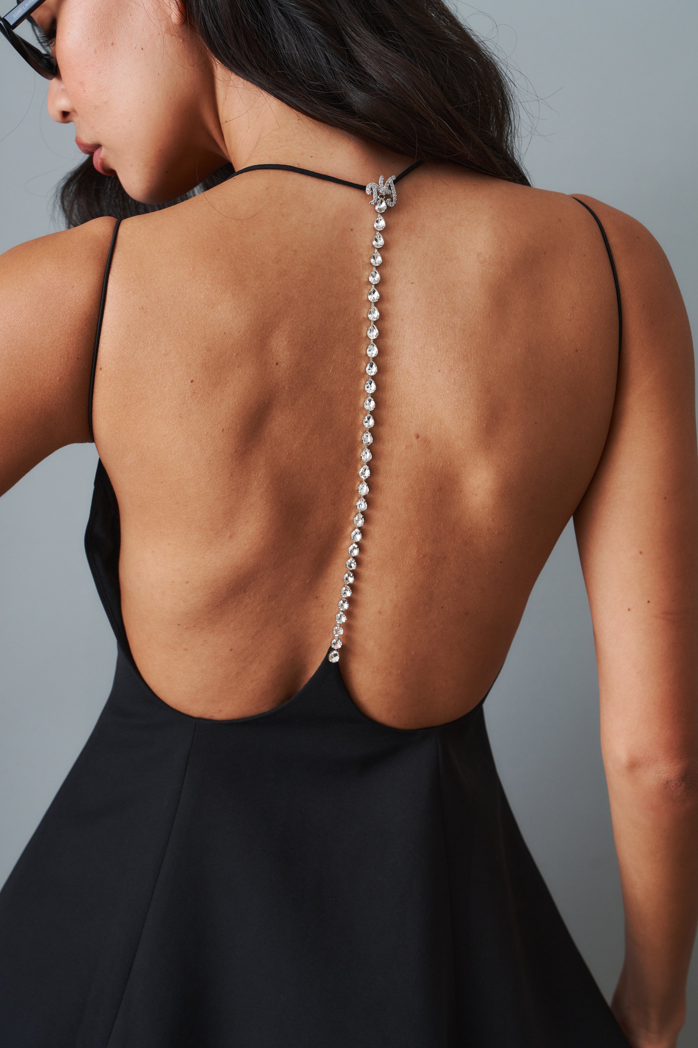 Giana Open Back Black Dress - DÉSORDRE