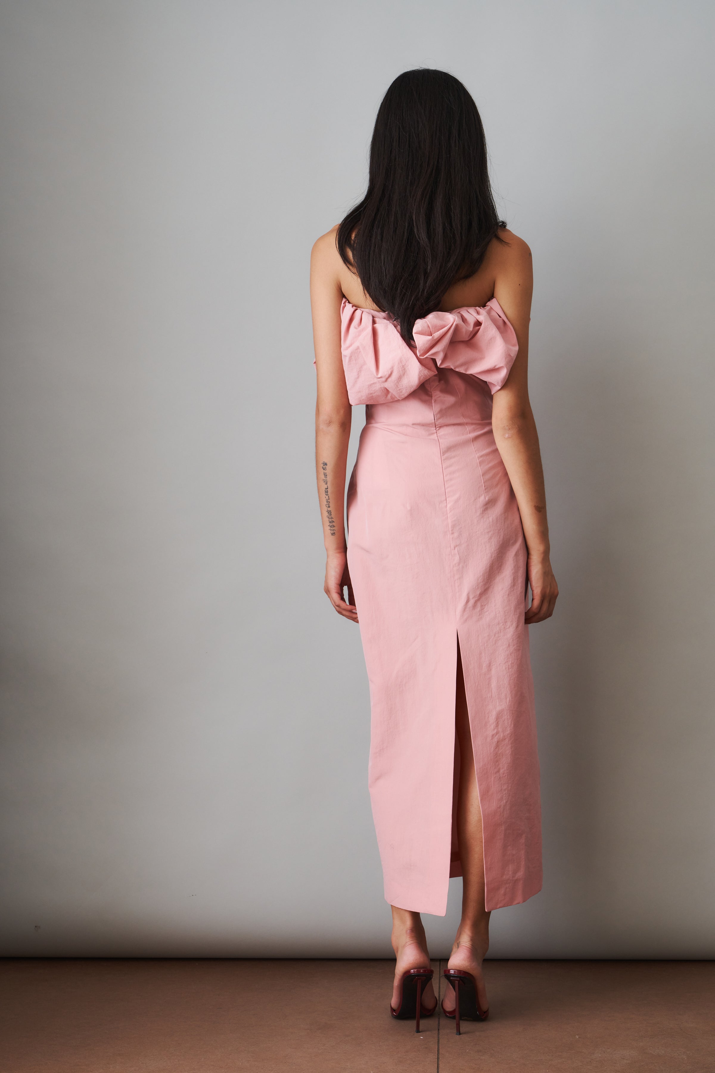 Sculptural Neckline Fitted Dress in Pink