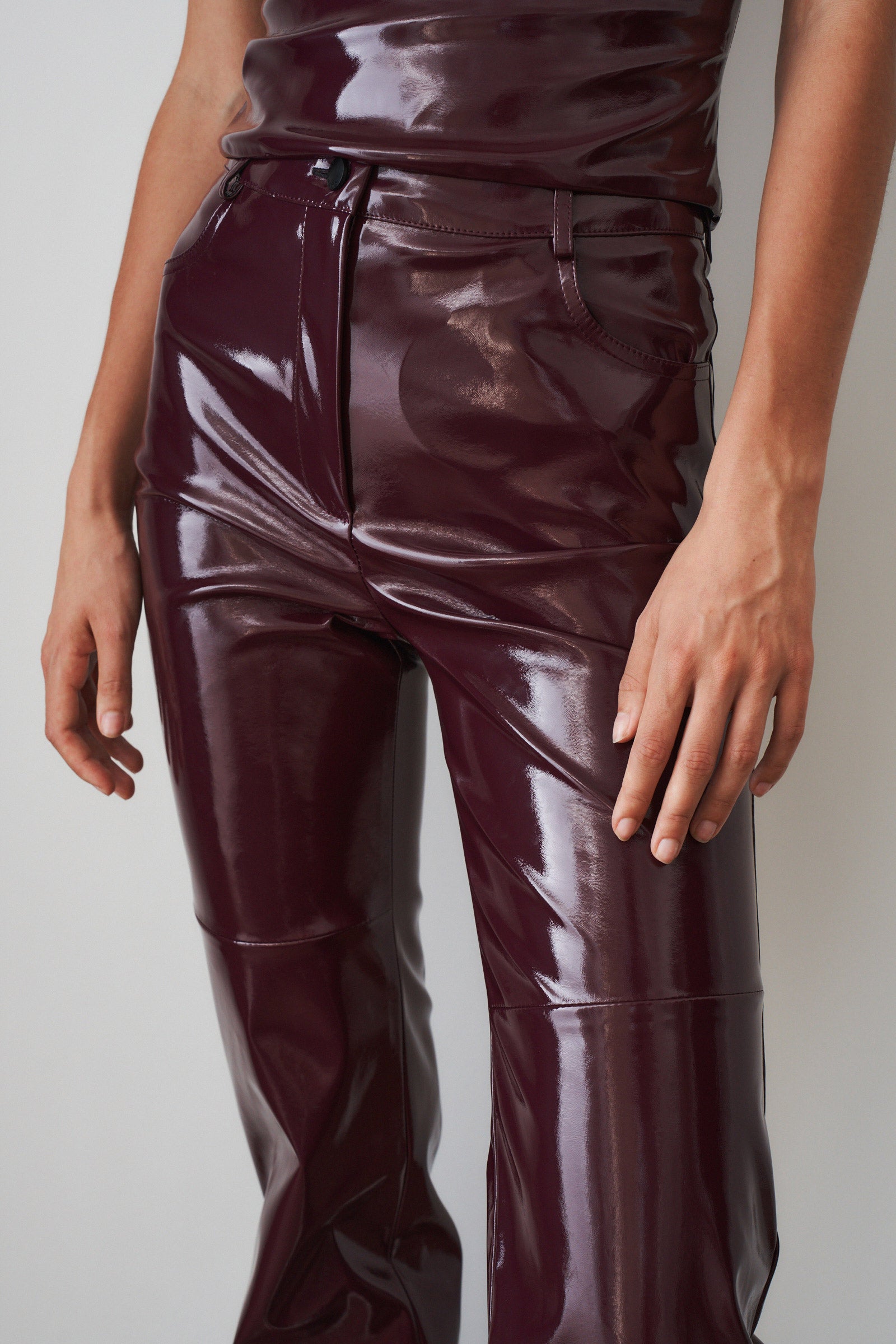 Killa Pants Plum Patent - DÉSORDRE