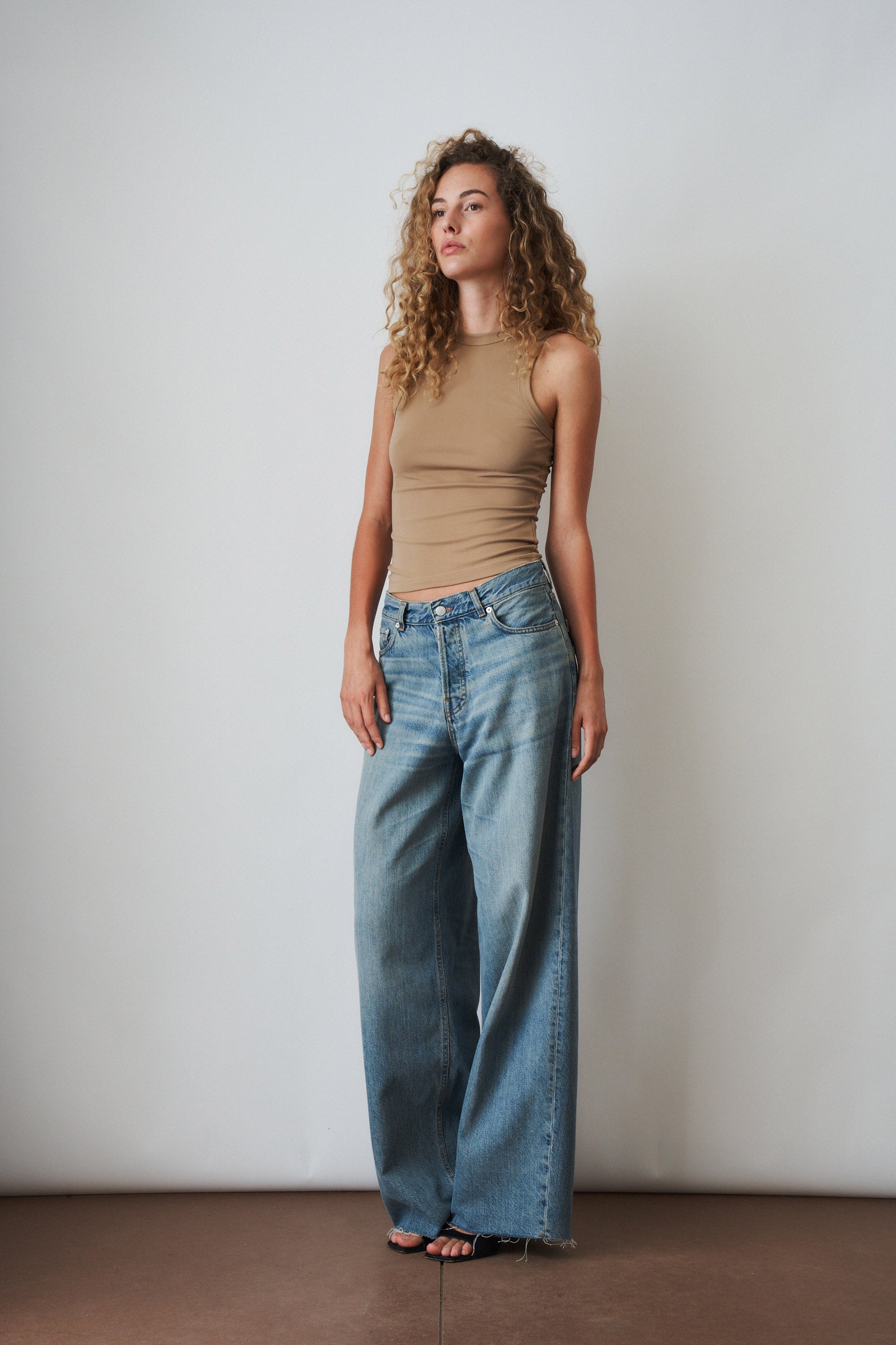 Bethany Ionic Blue - DÉSORDRE