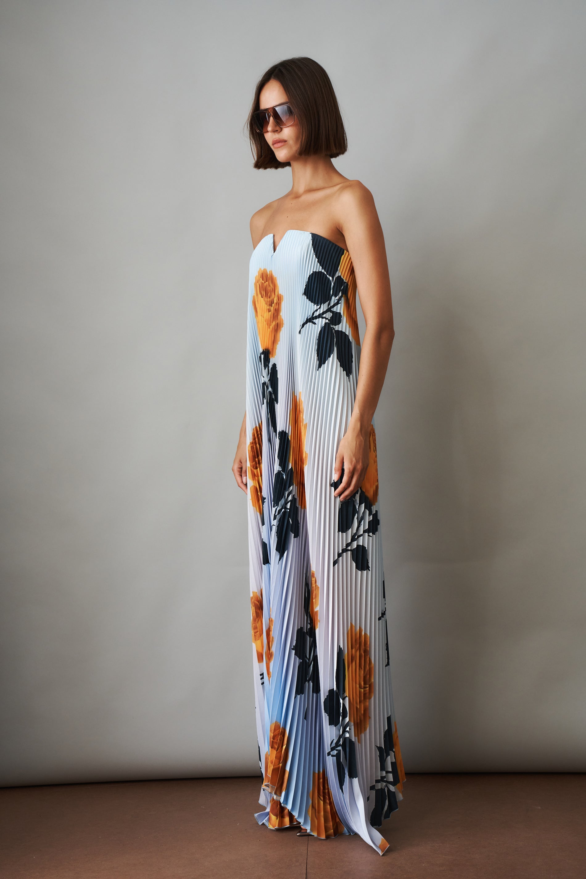 Black Tie Digital Rose Gown - DÉSORDRE