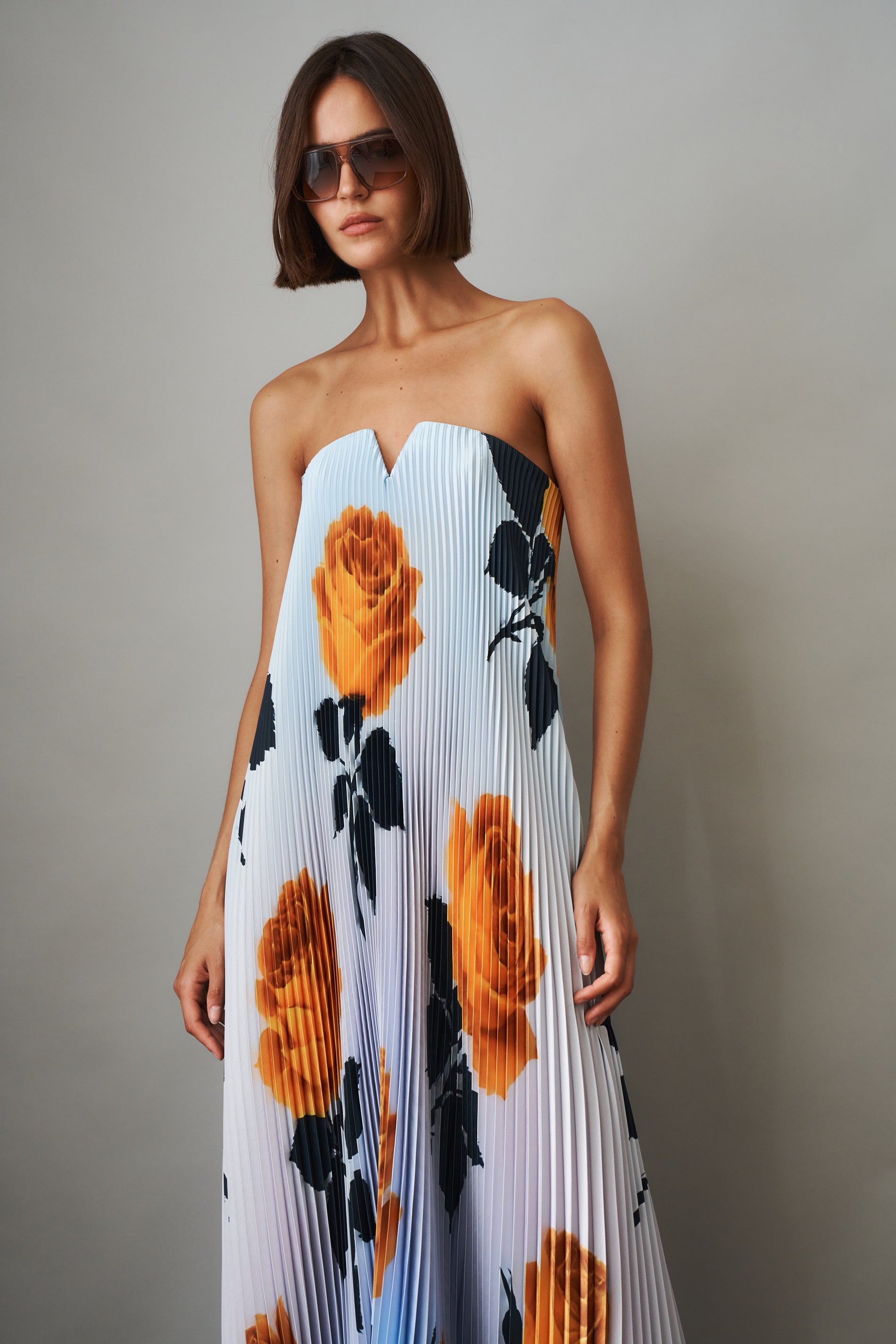 Black Tie Digital Rose Gown - DÉSORDRE