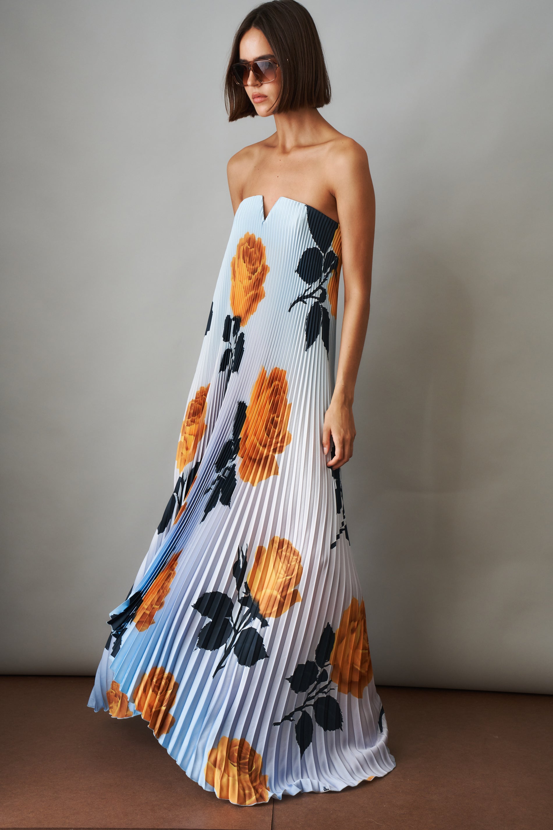 Black Tie Digital Rose Gown - DÉSORDRE