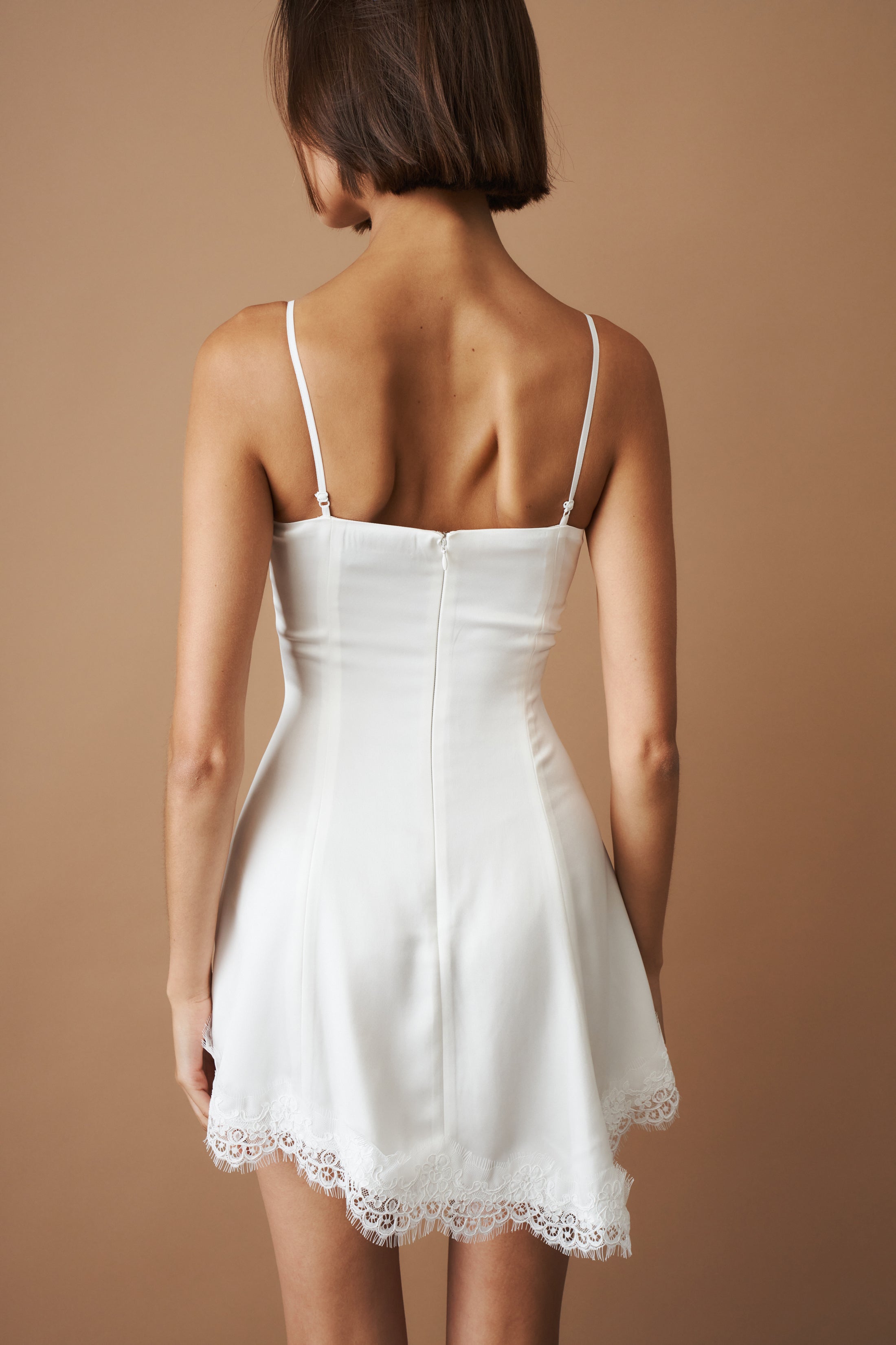 Marilyn Satin White Mini Dress - DÉSORDRE