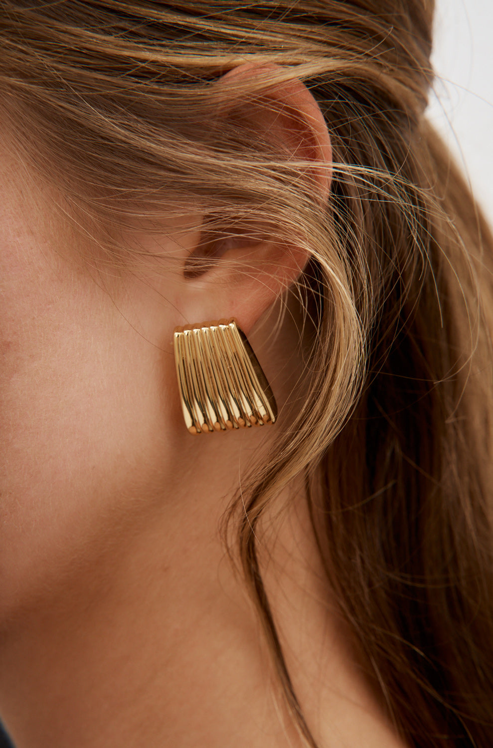 Ribbed Gold Earrings