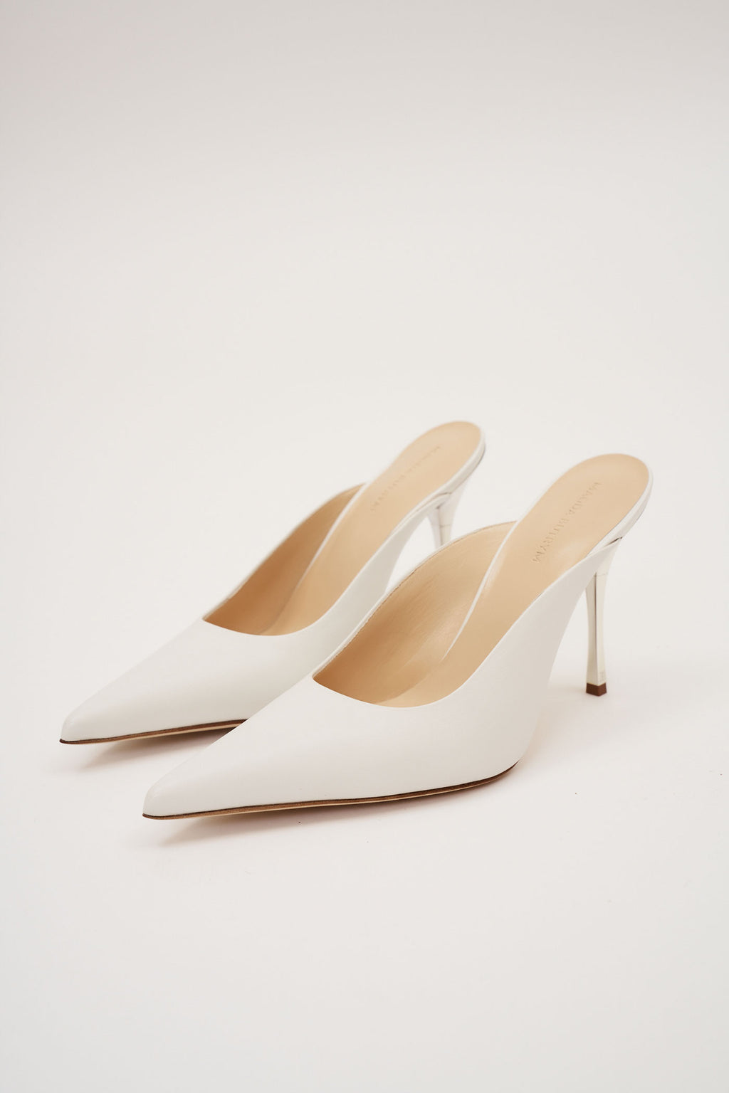 Pointed Toe Leather White Mules