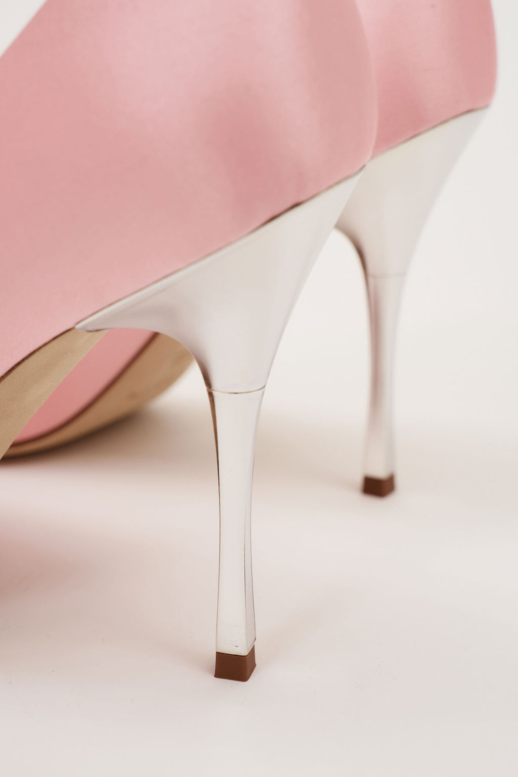 Pointed Toe Satin Pink Pumps