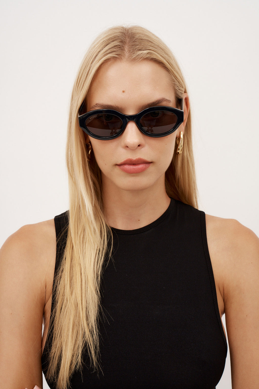 Minimal Almond Black Sunglasses