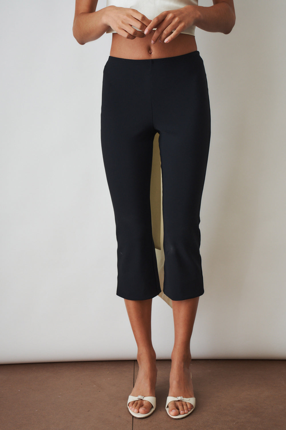 Basic Capri Knit Pant