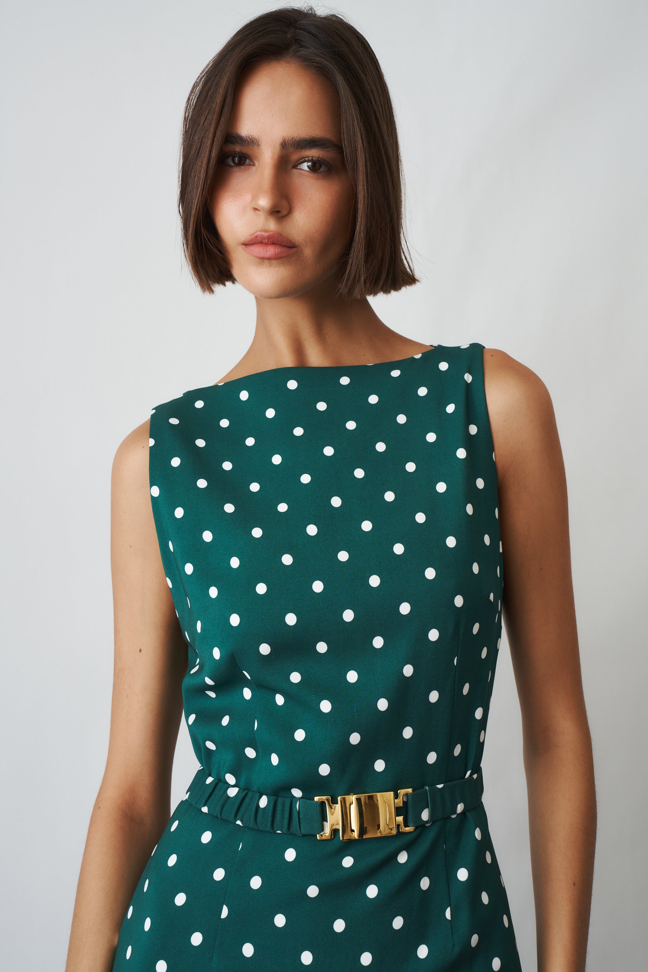 Long Dress with Straight Neckline in Green