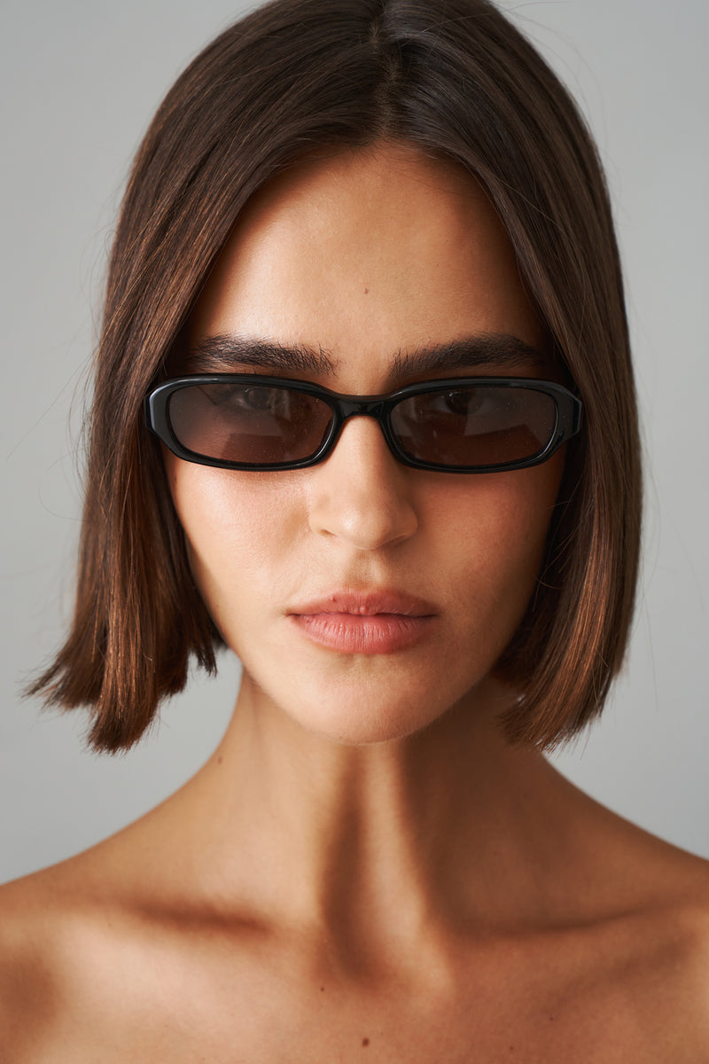 Erin Black Light Lens Sunglasses