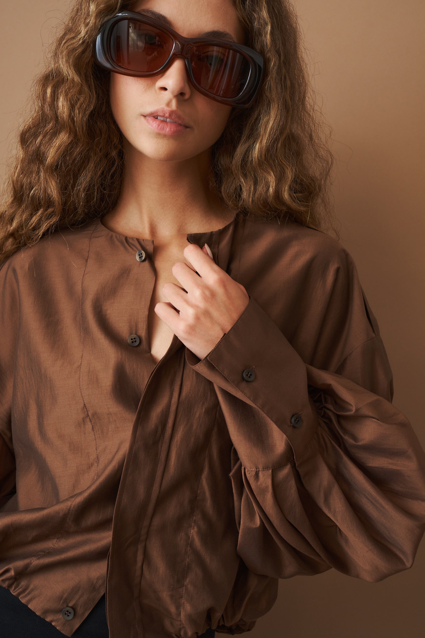 Diana Pleat Overshirt Chocolate - DÉSORDRE
