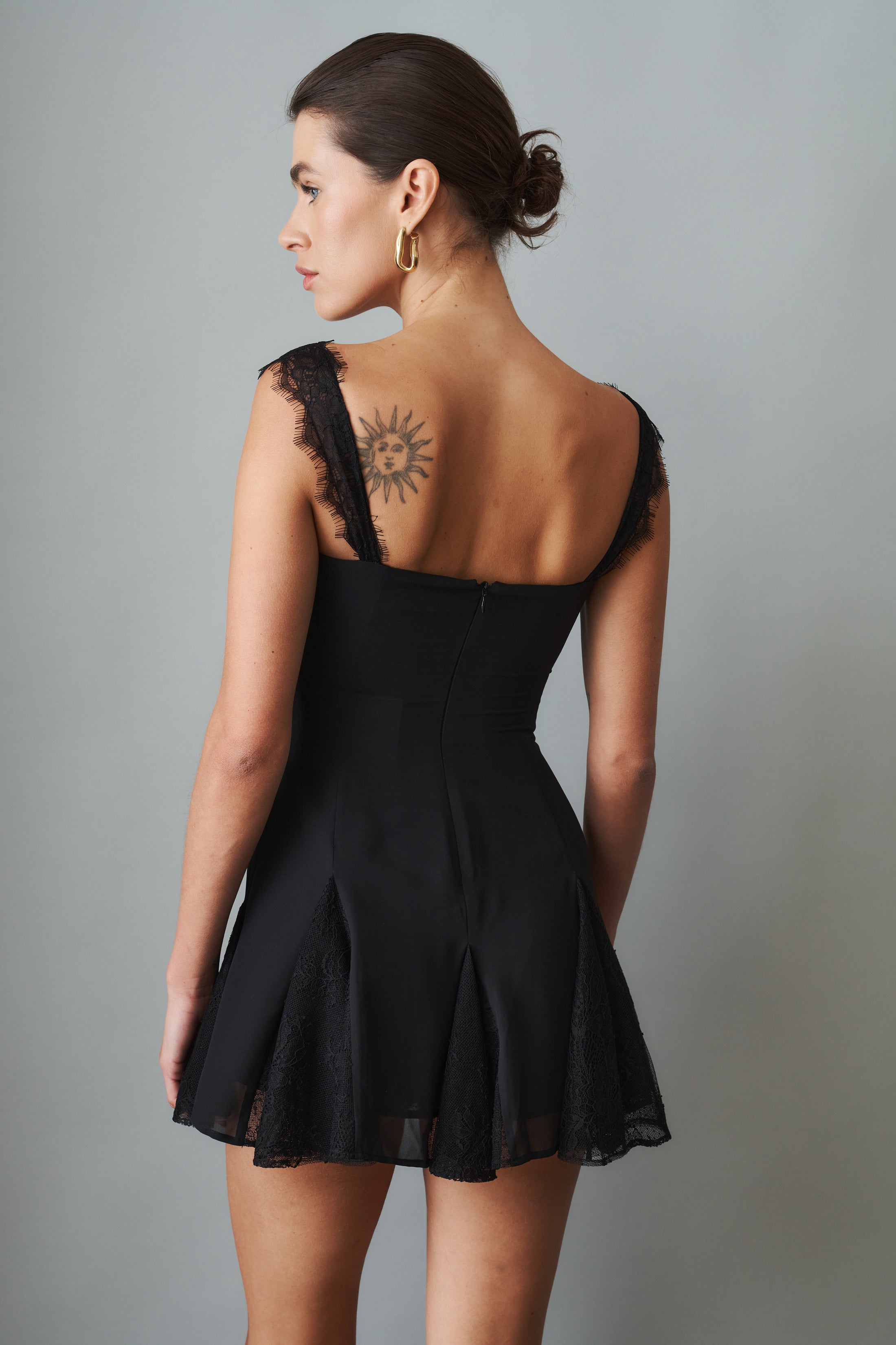 Elizabeth Black Lace Mini Dress - DÉSORDRE