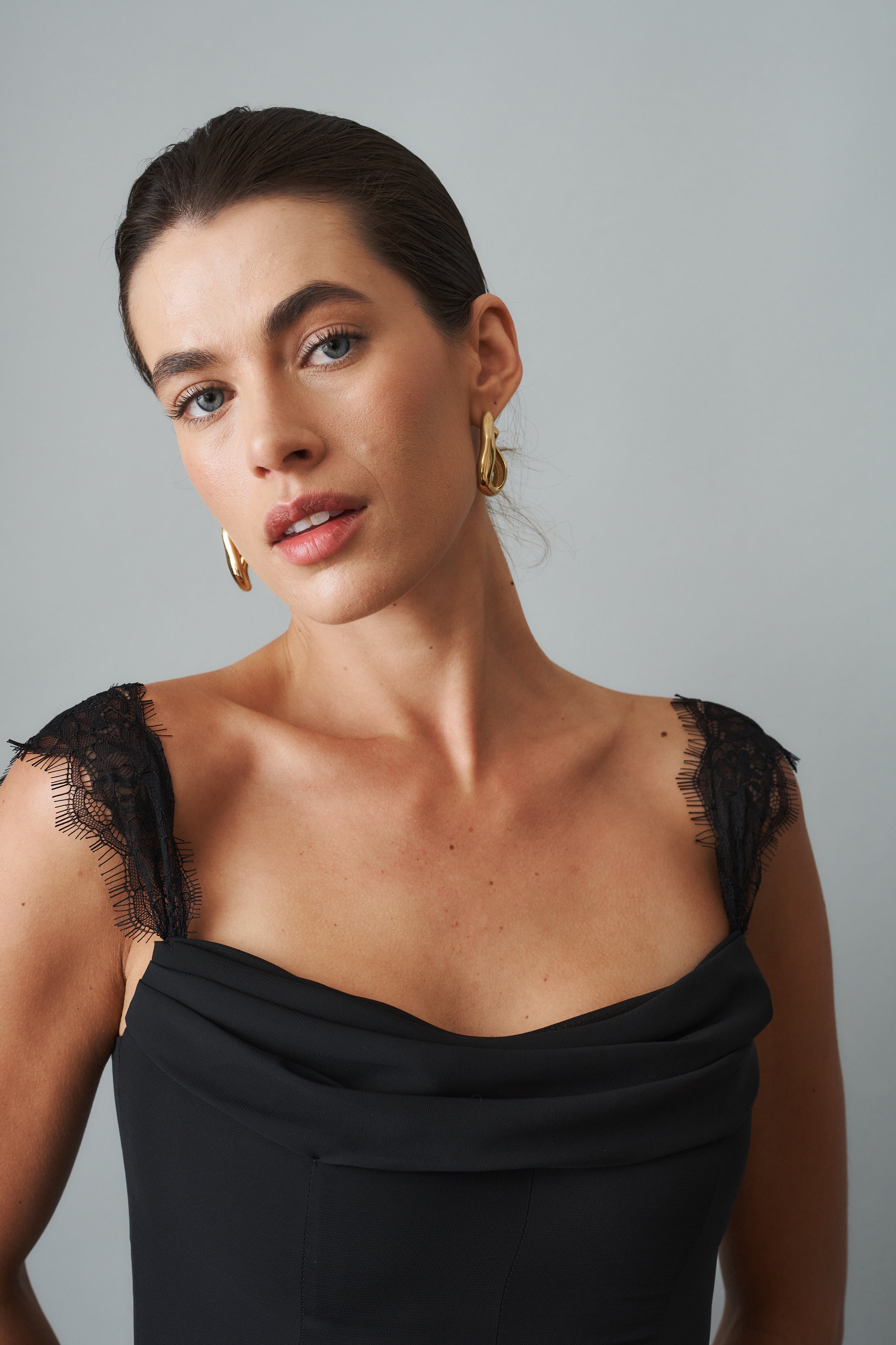 Elizabeth Black Lace Mini Dress - DÉSORDRE