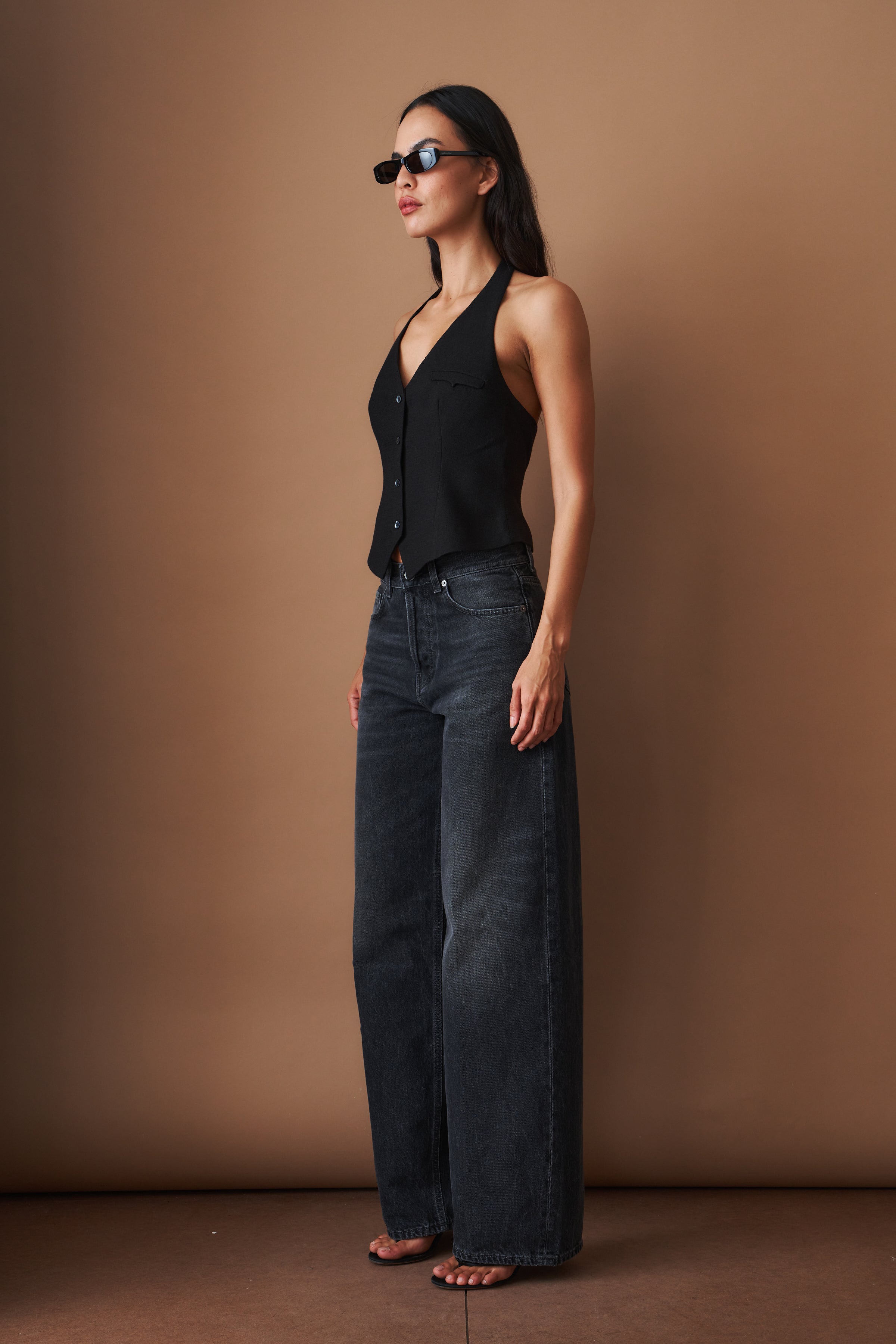 Amara Tailored Halter Top Black - DÉSORDRE