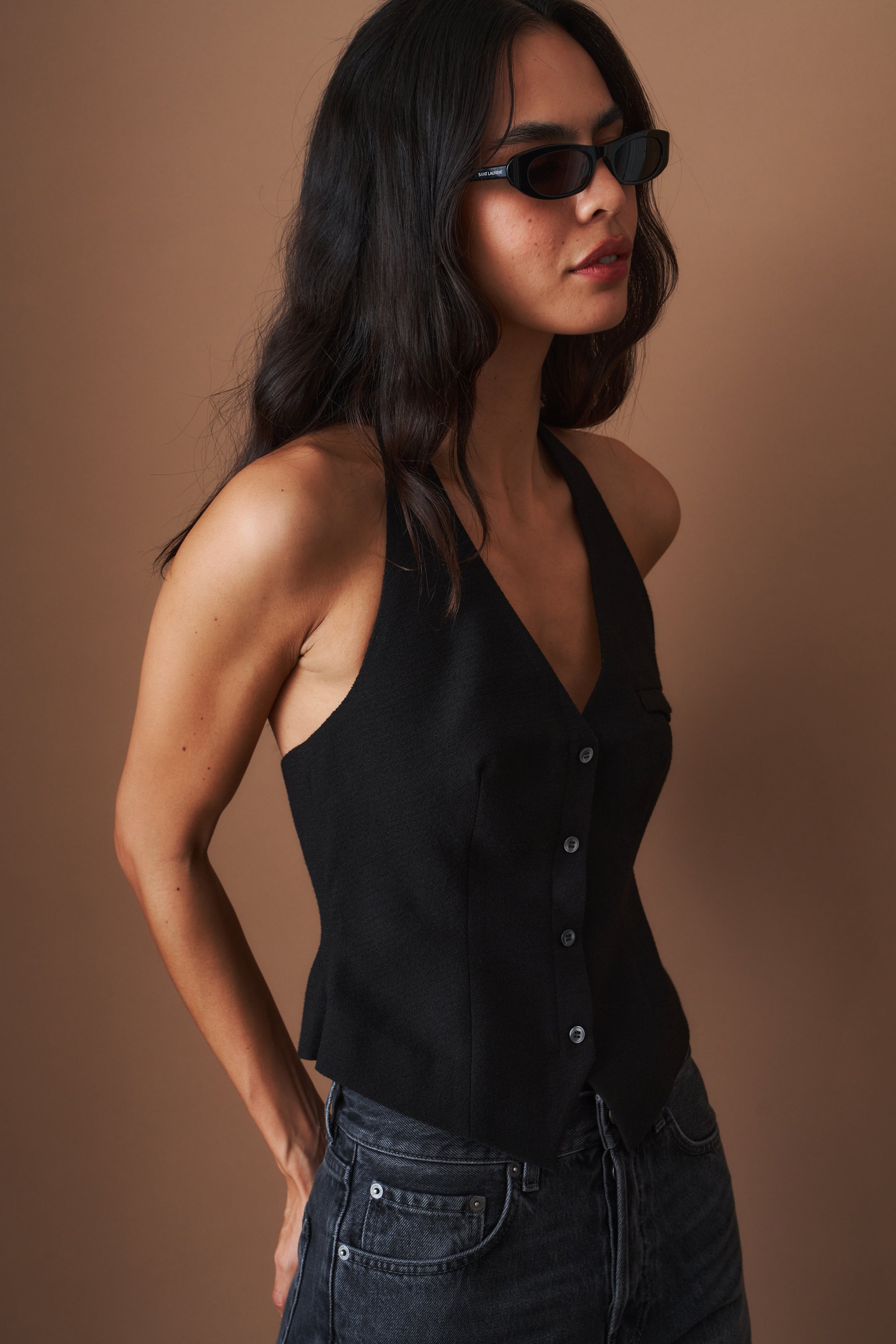 Amara Tailored Halter Top Black - DÉSORDRE