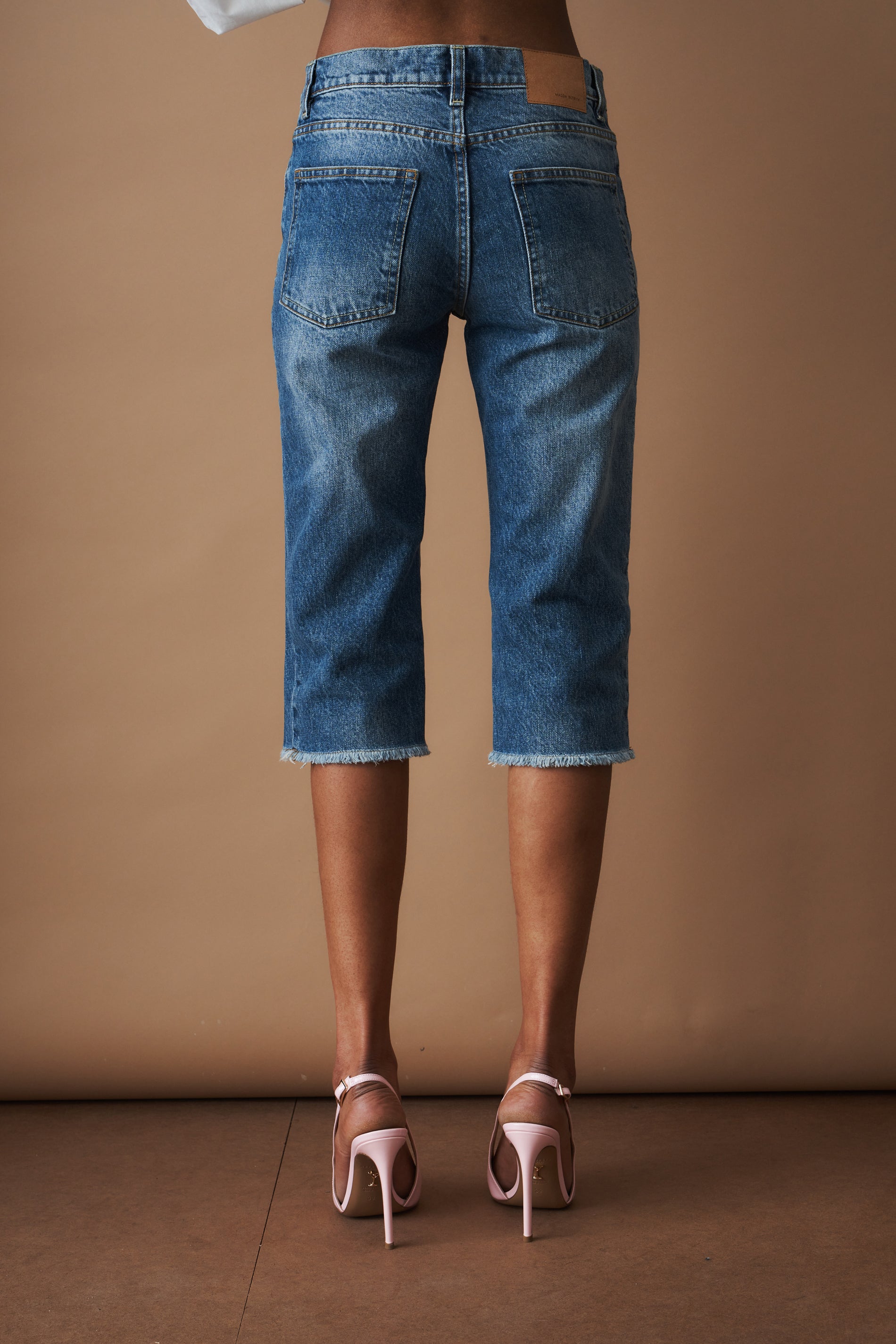 Denim Low Rise Capri Jeans in Blue