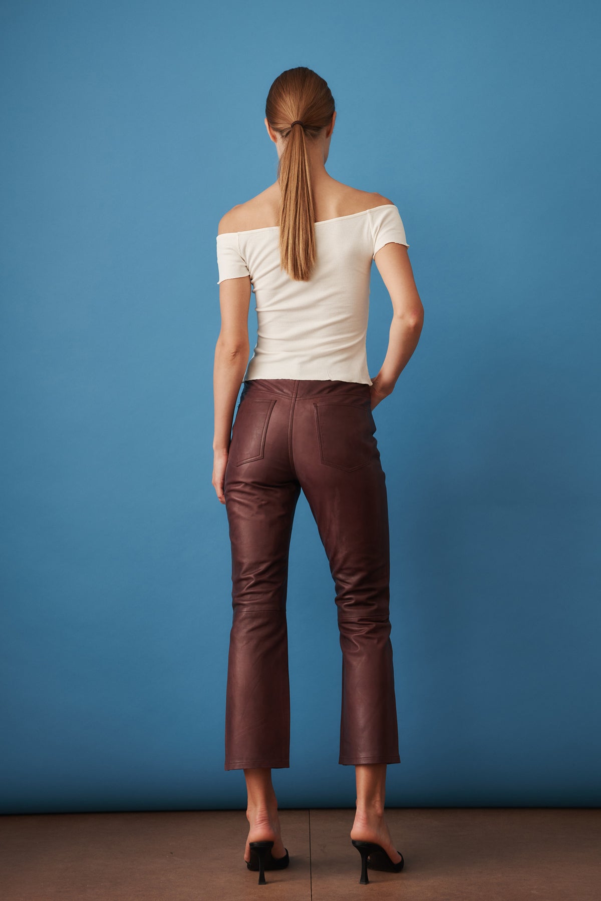 Rib V-Neck Lace Top - DÉSORDRE