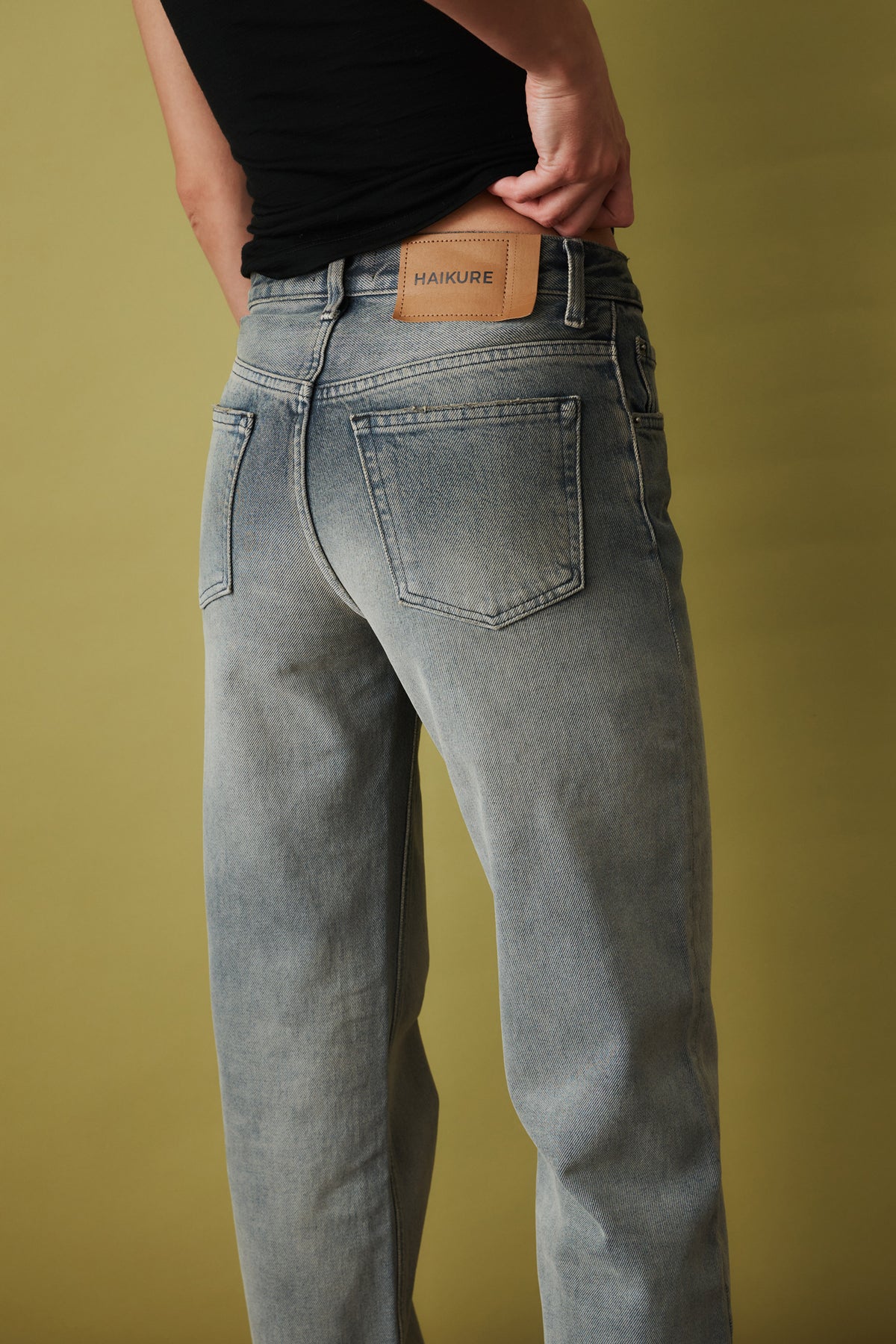 Lisa Smoke Black Jean