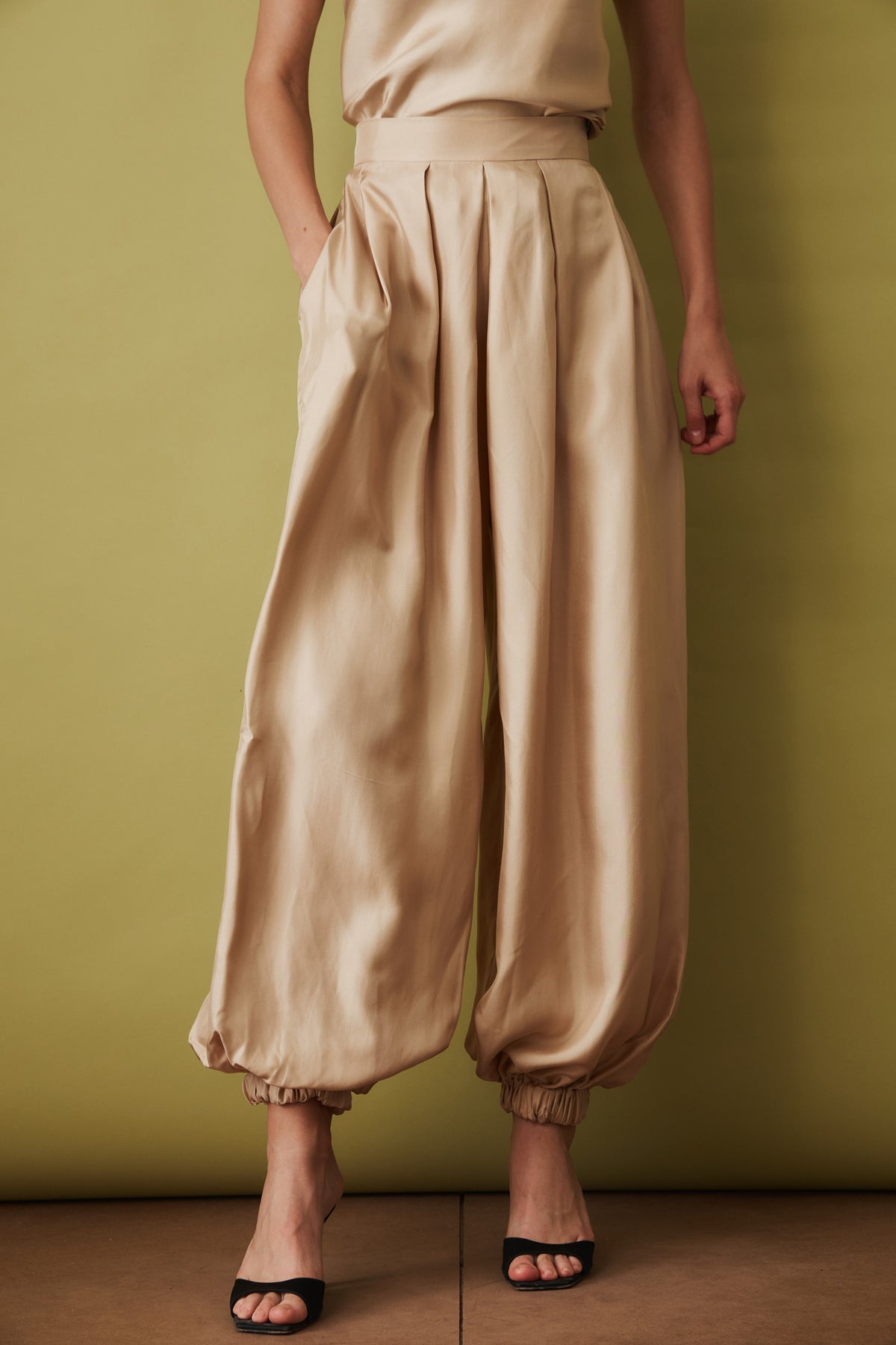 Bazar Silk Trousers Beige