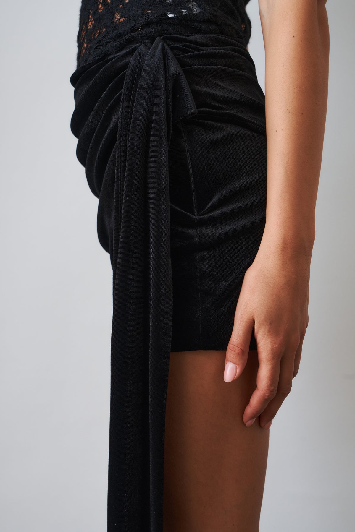Imperia Velvet Skirt - DÉSORDRE