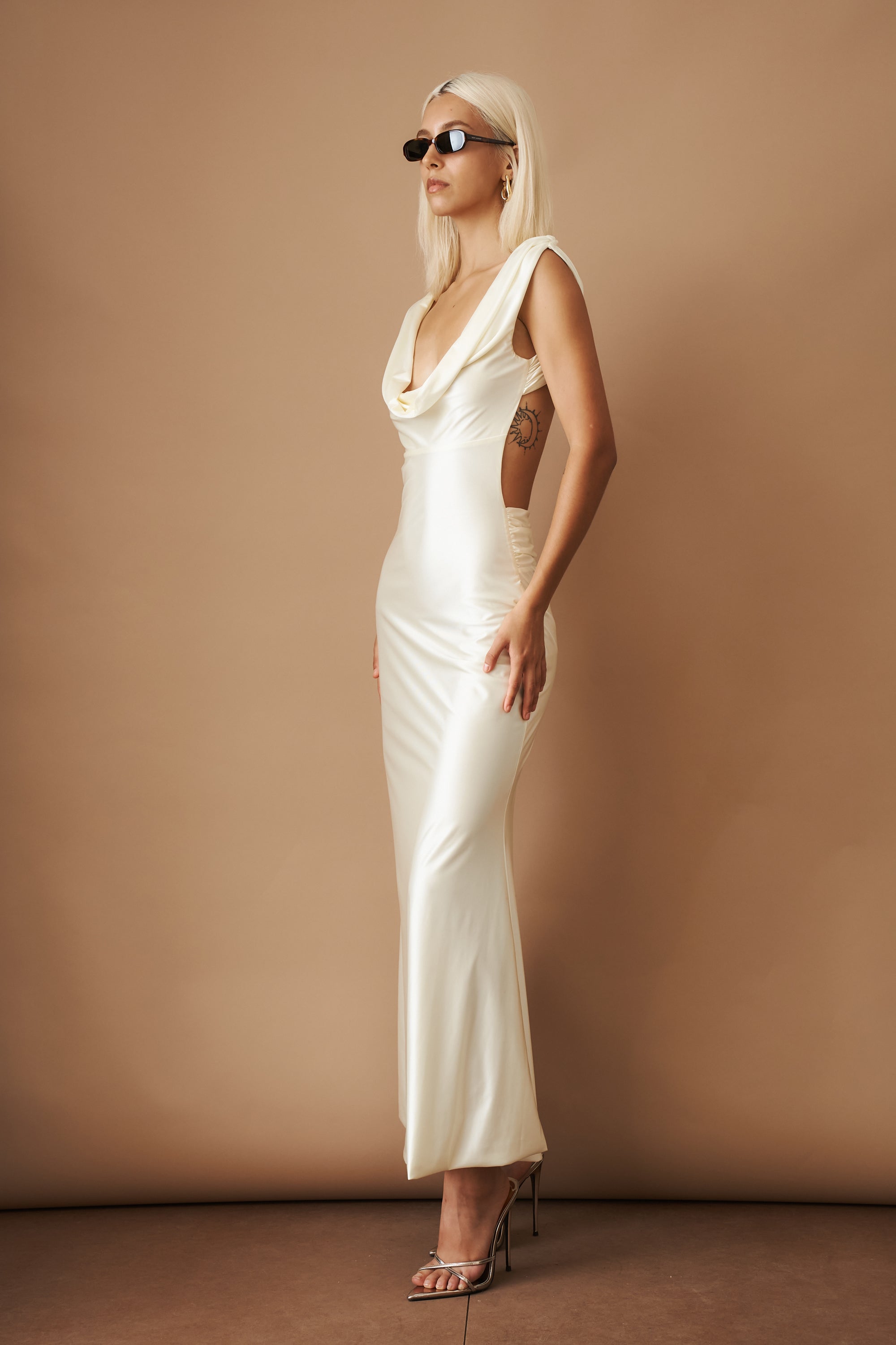 Lorelah Gown - DÉSORDRE