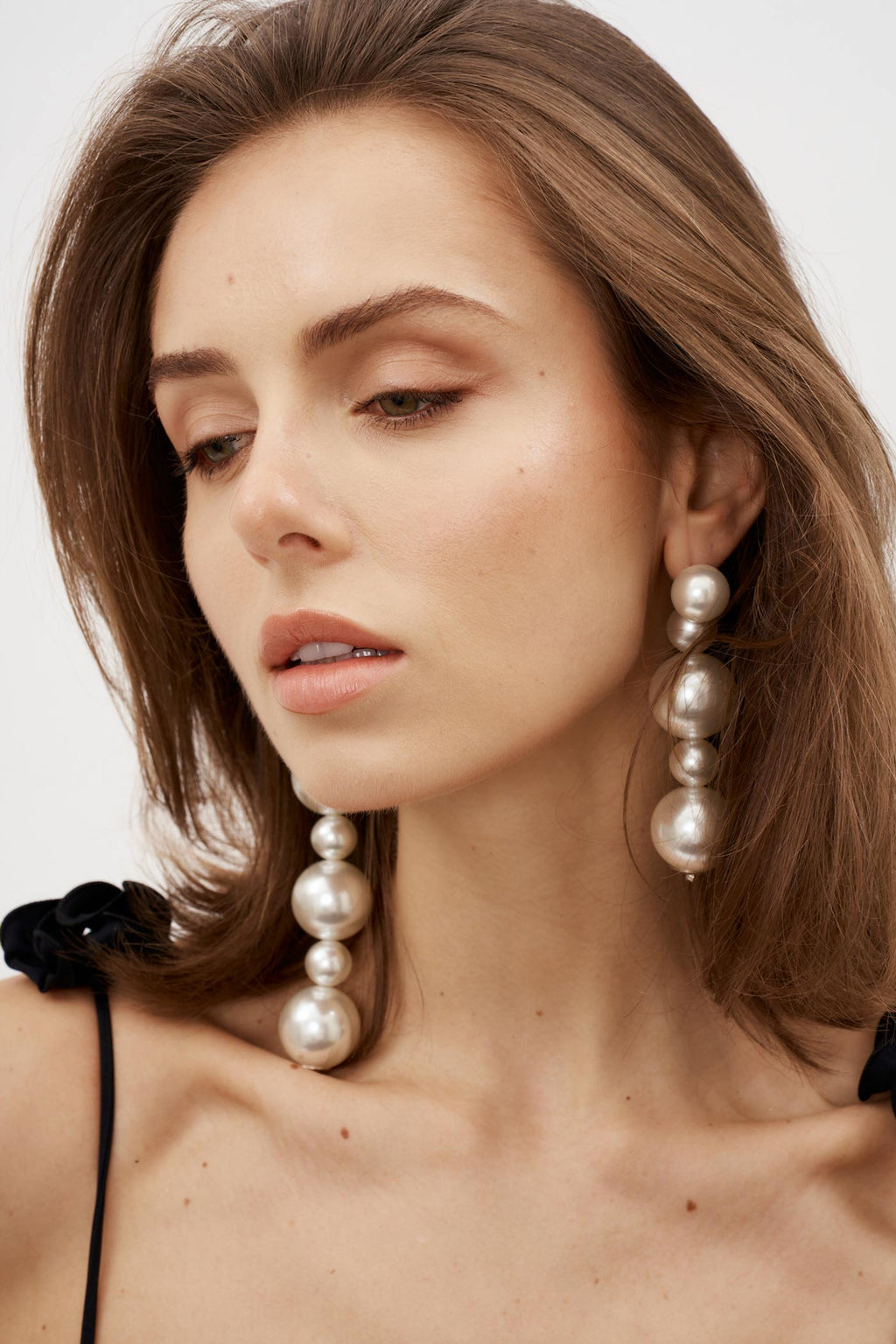 Asymmetrical Pearl Strand Earrings - Désordre Boutique