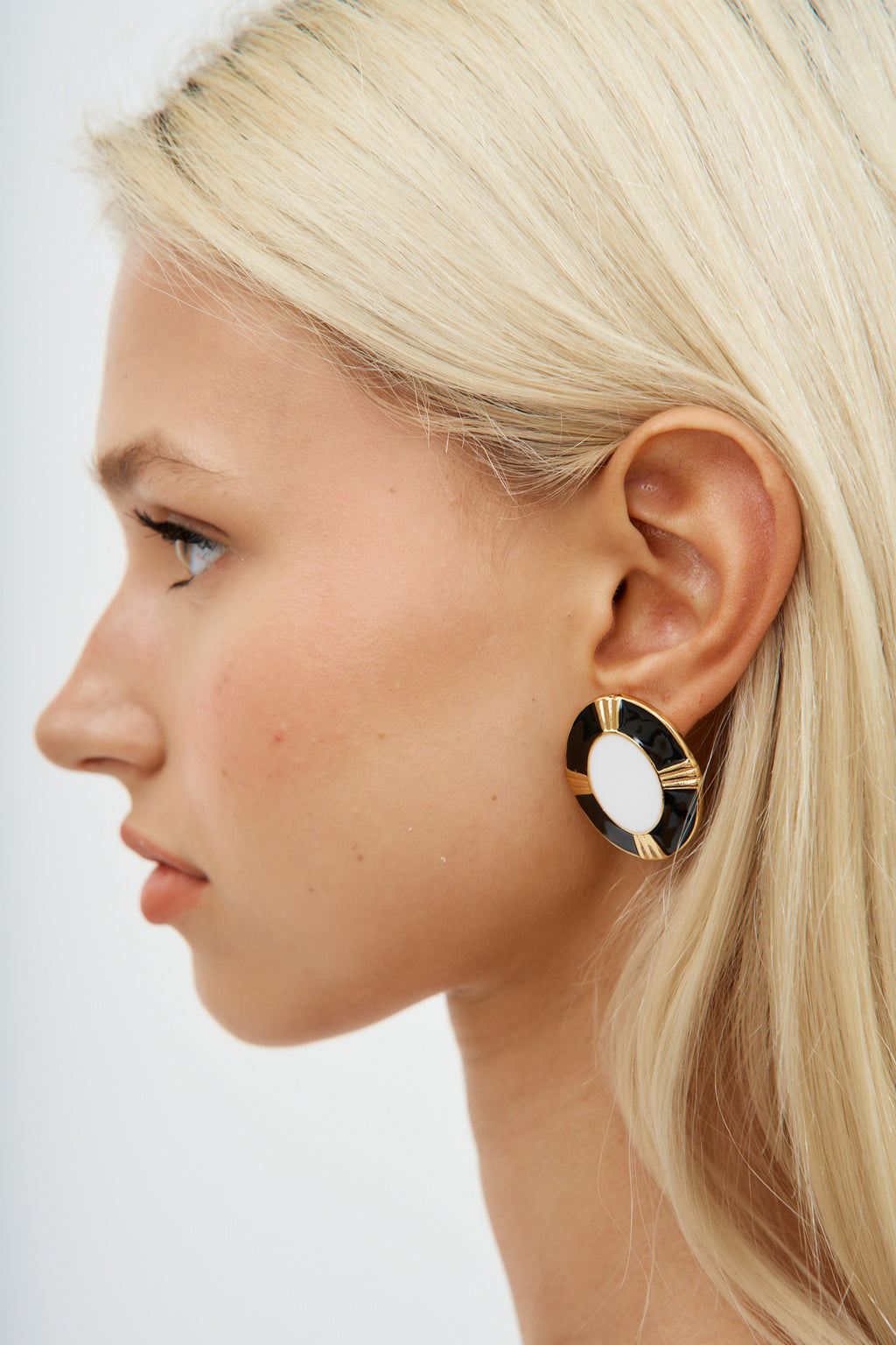 Crest White Earrings - Désordre Boutique