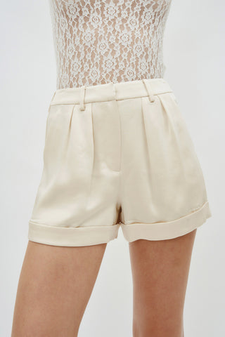 Devan Pleated Ecru Shorts - Désordre Boutique