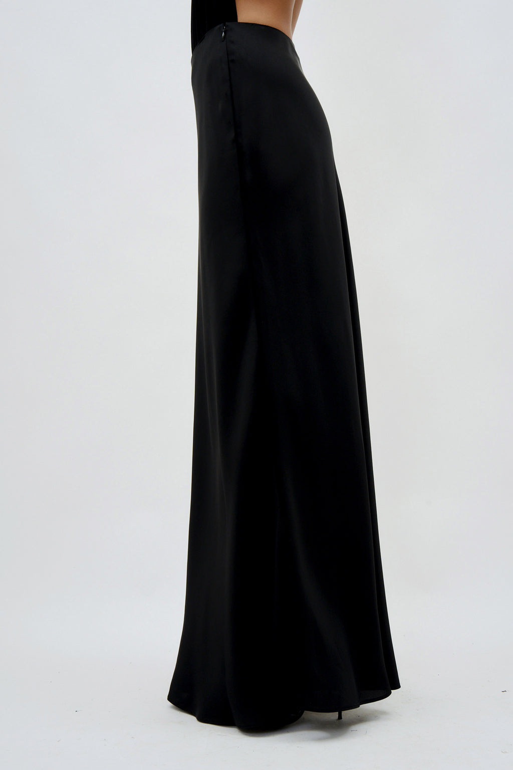 Kiri Maxi Black Skirt - Désordre Boutique