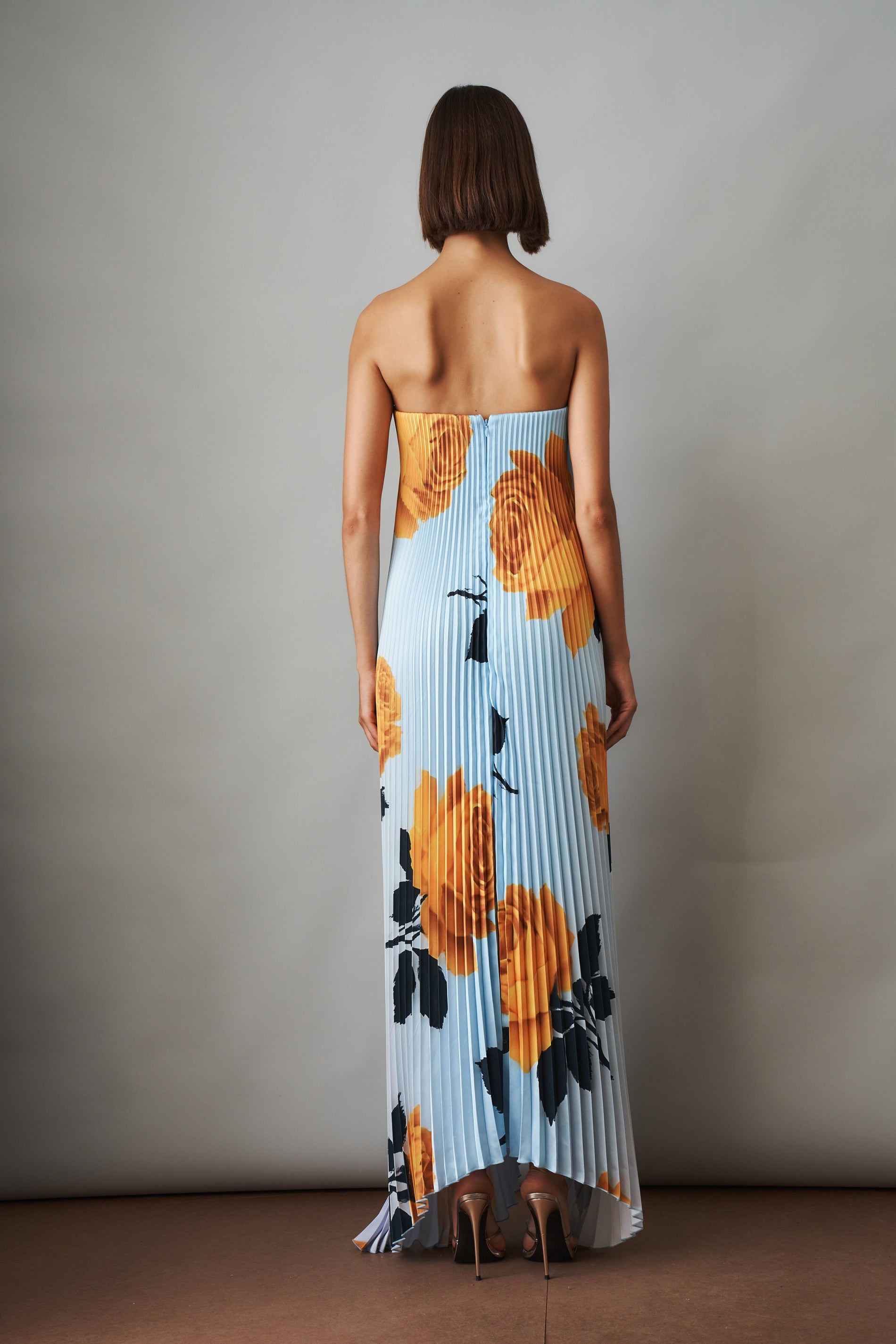 Black Tie Digital Rose Gown - DÉSORDRE