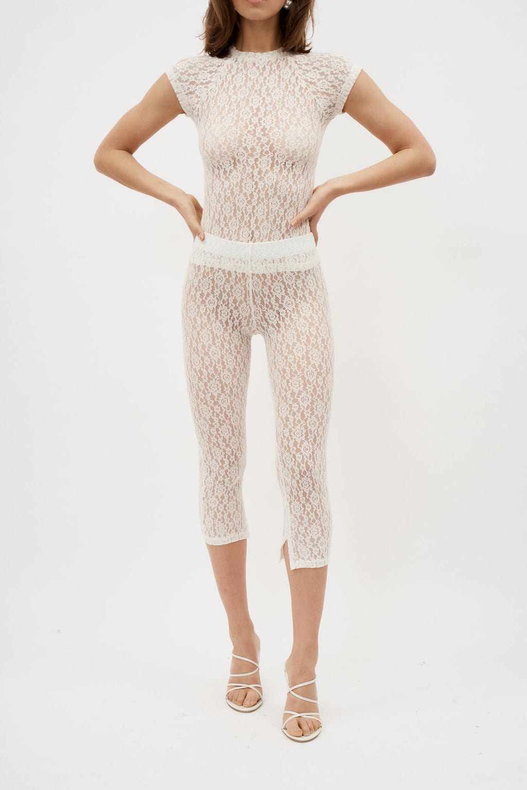 Low Rise Off White Lace Capri - Désordre Boutique