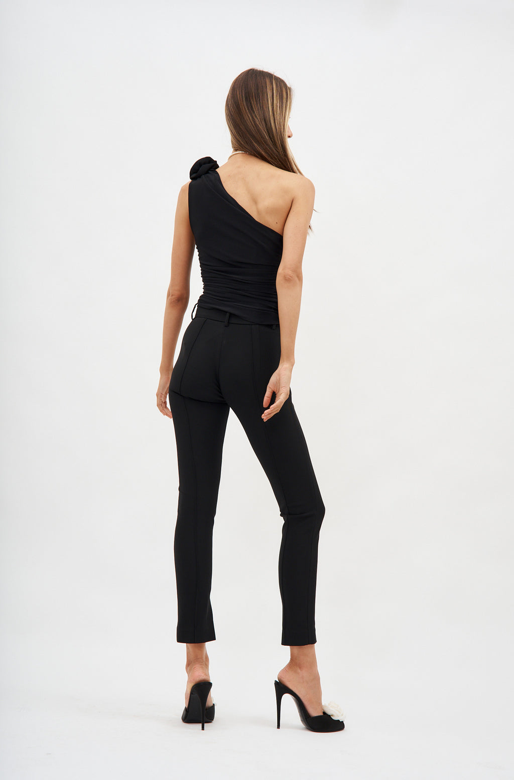 One Shoulder Black T-shirt - Désordre Boutique