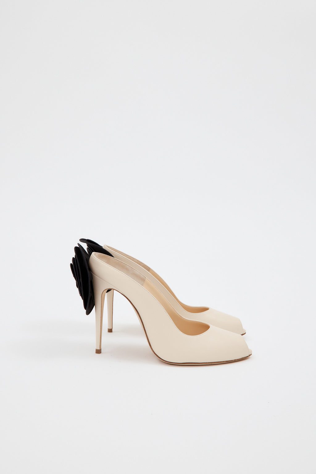 Peep Toe Black Flower Cream Leather Mules - Désordre Boutique