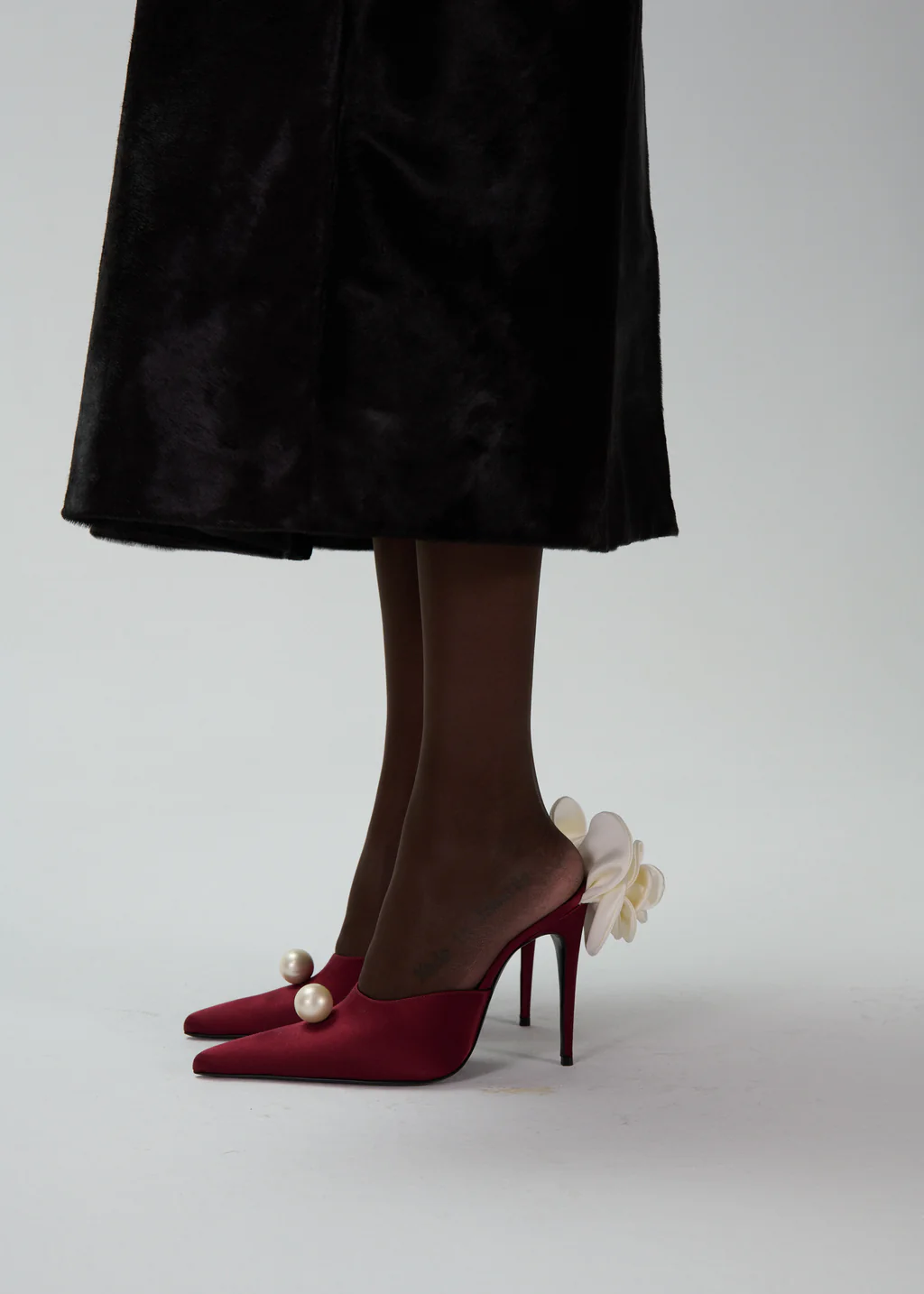 Pointed Flower Burgundy Satin Mules - Désordre Boutique