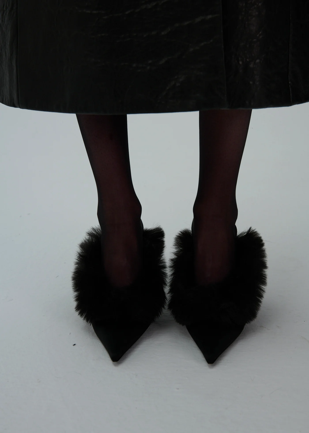 Pointed Toe Faux Fur Satin Black Mules - Désordre Boutique