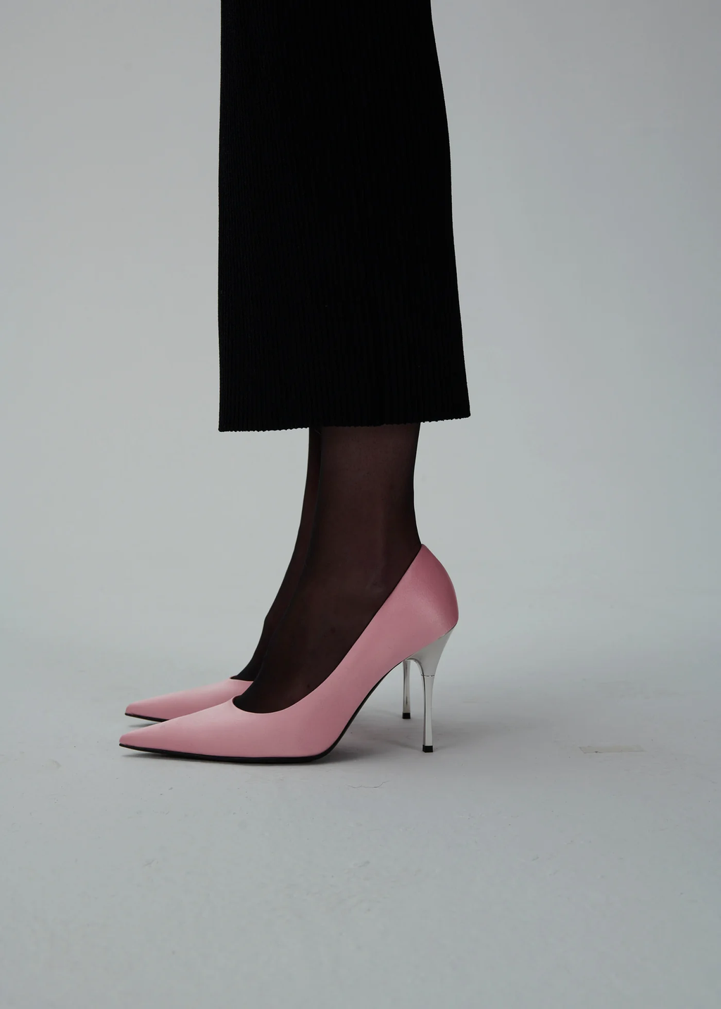 Pointed Toe Satin Pink Pumps - Désordre Boutique