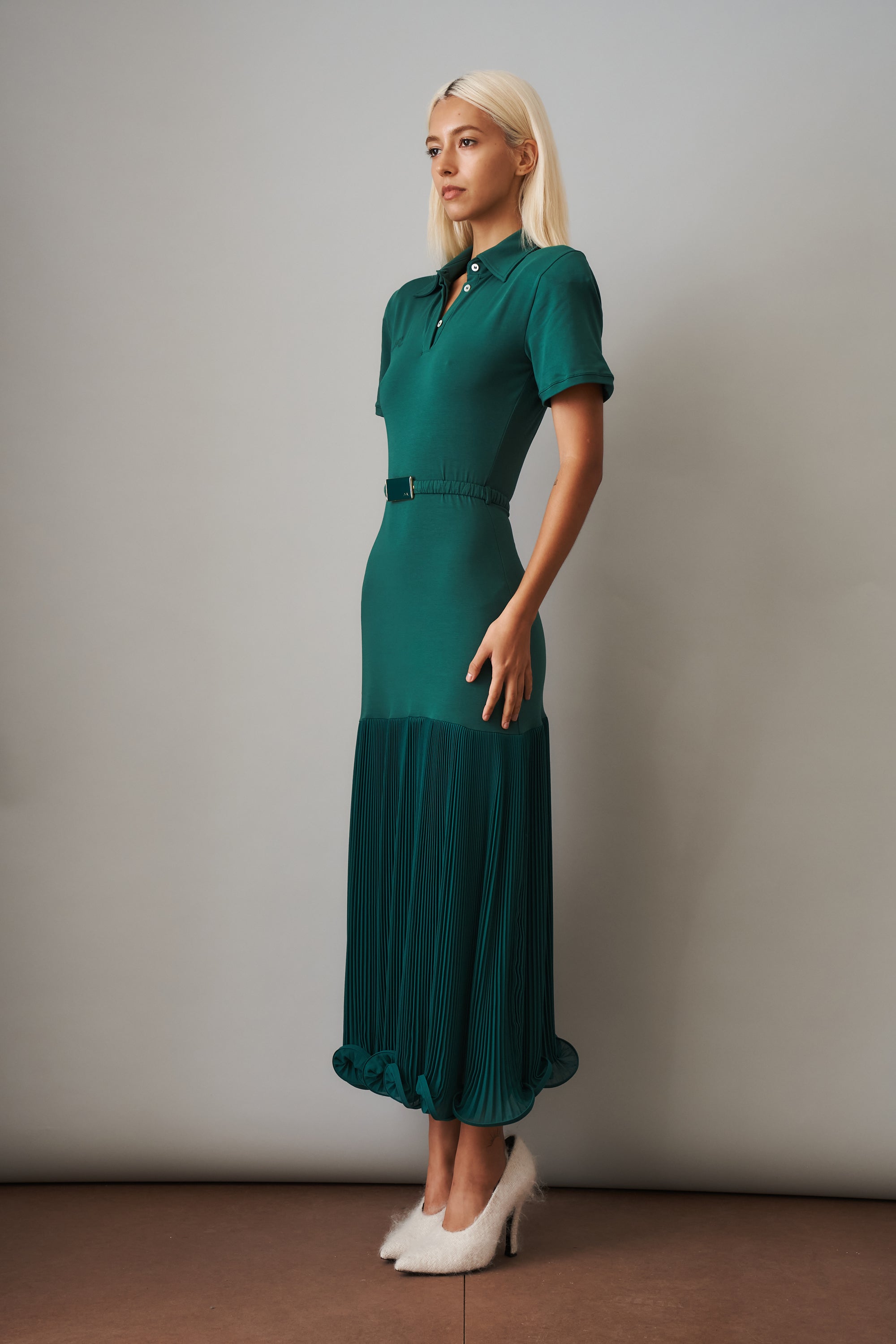 Polo Dress with Pleated Skirt in Green - DÉSORDRE