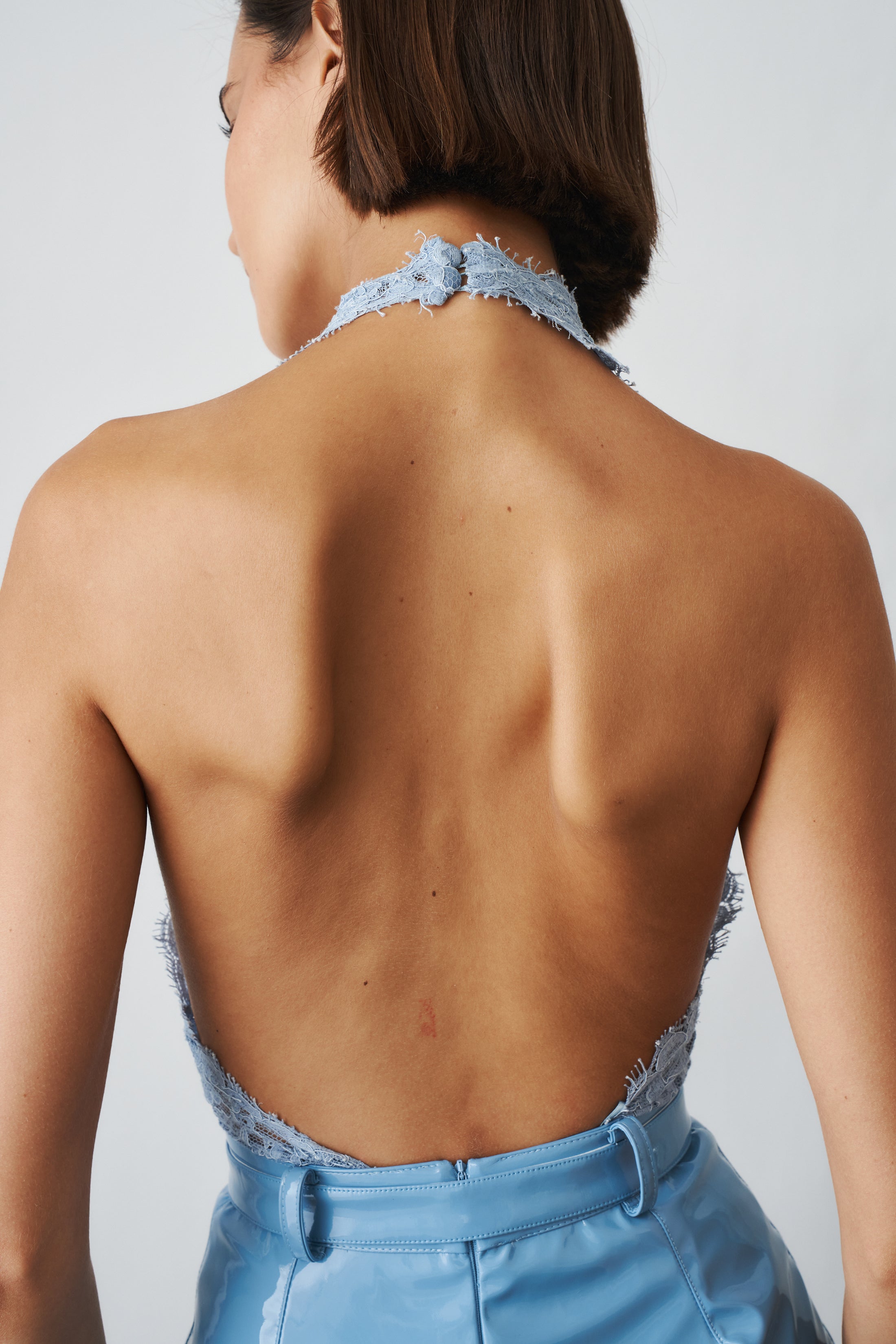 V Neck Bodysuit in Lace Blue - DÉSORDRE