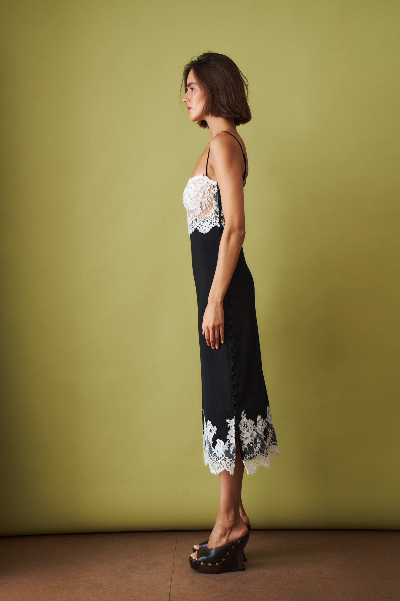 Midi Lace Dress - DÉSORDRE