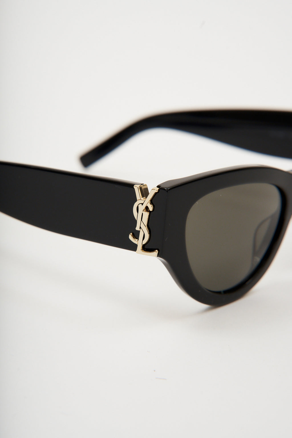 Thick Cat Eye Black Sunglasses - Désordre Boutique