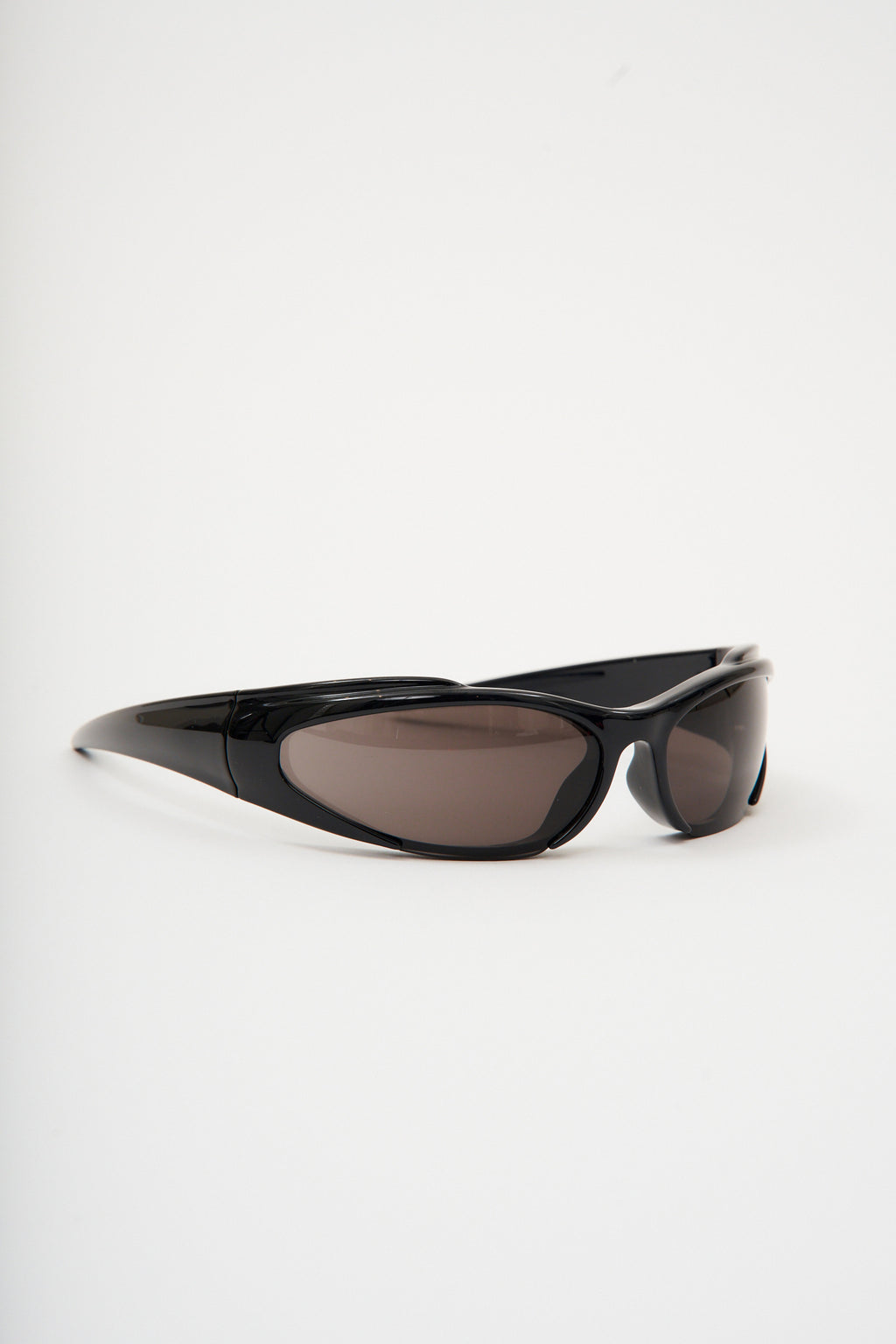 Wraparound Xpander Black Sunglasses - Désordre Boutique